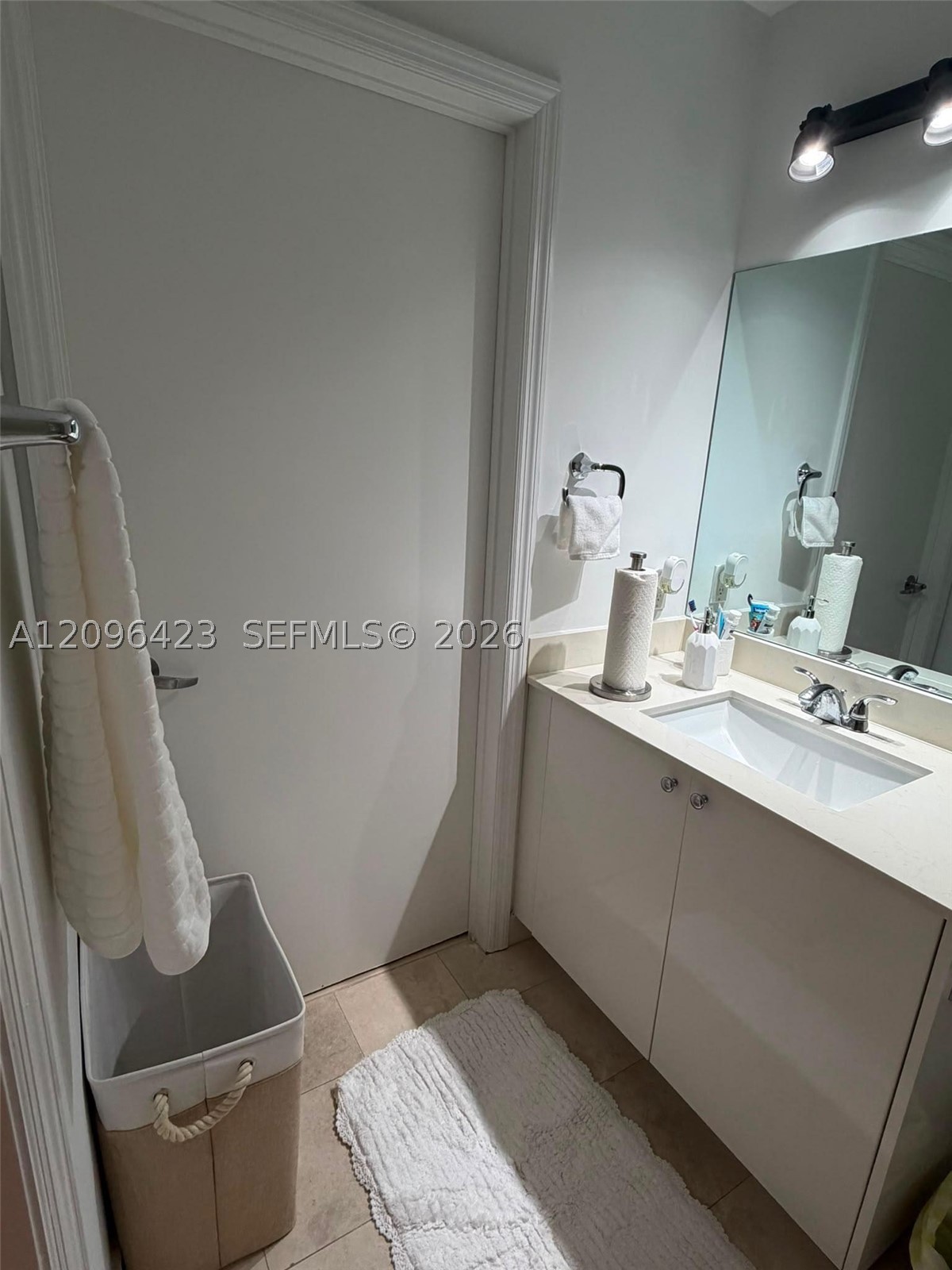 60 SW 13th St #3407, Miami FL 33130