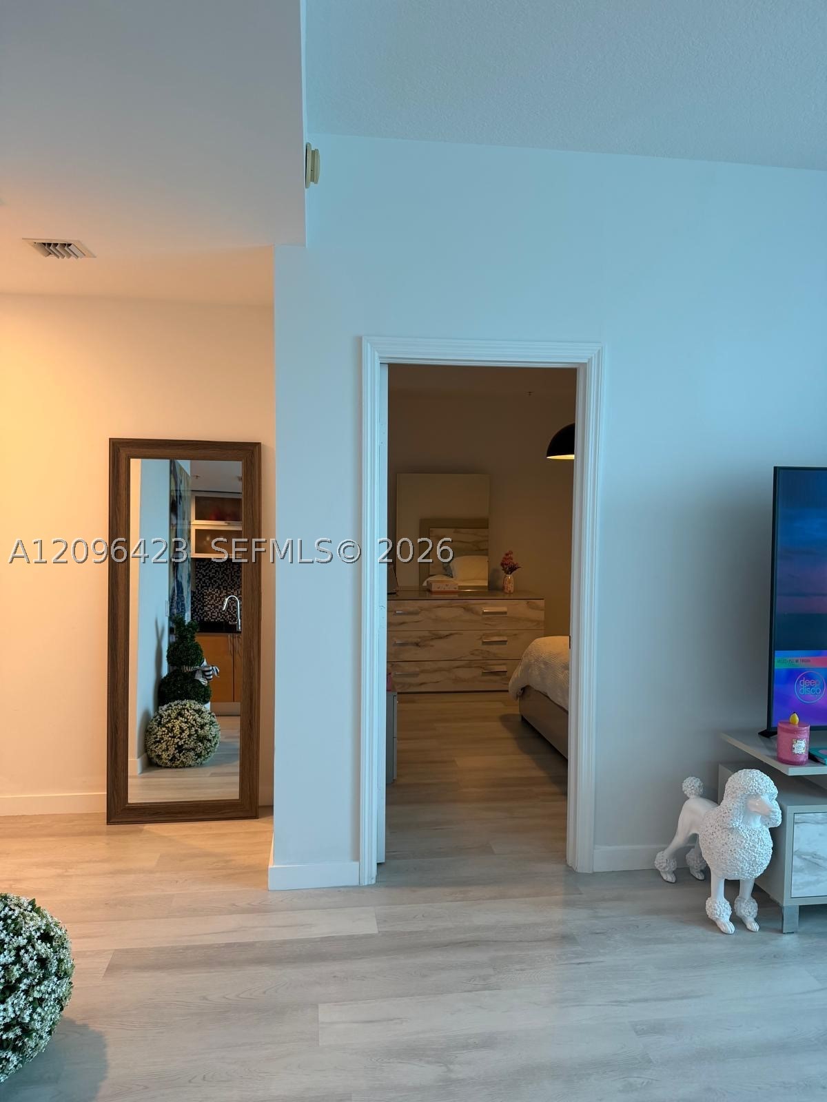 60 SW 13th St #3407, Miami FL 33130