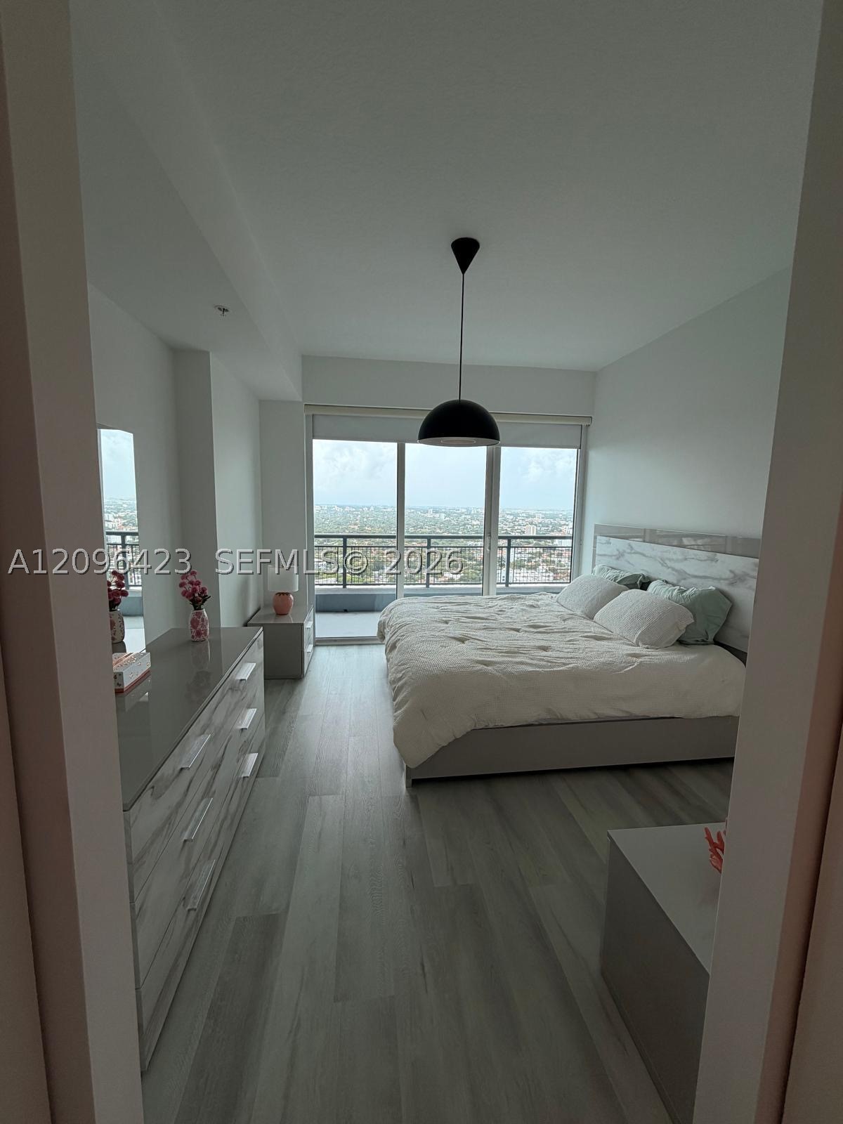 60 SW 13th St #3407, Miami FL 33130