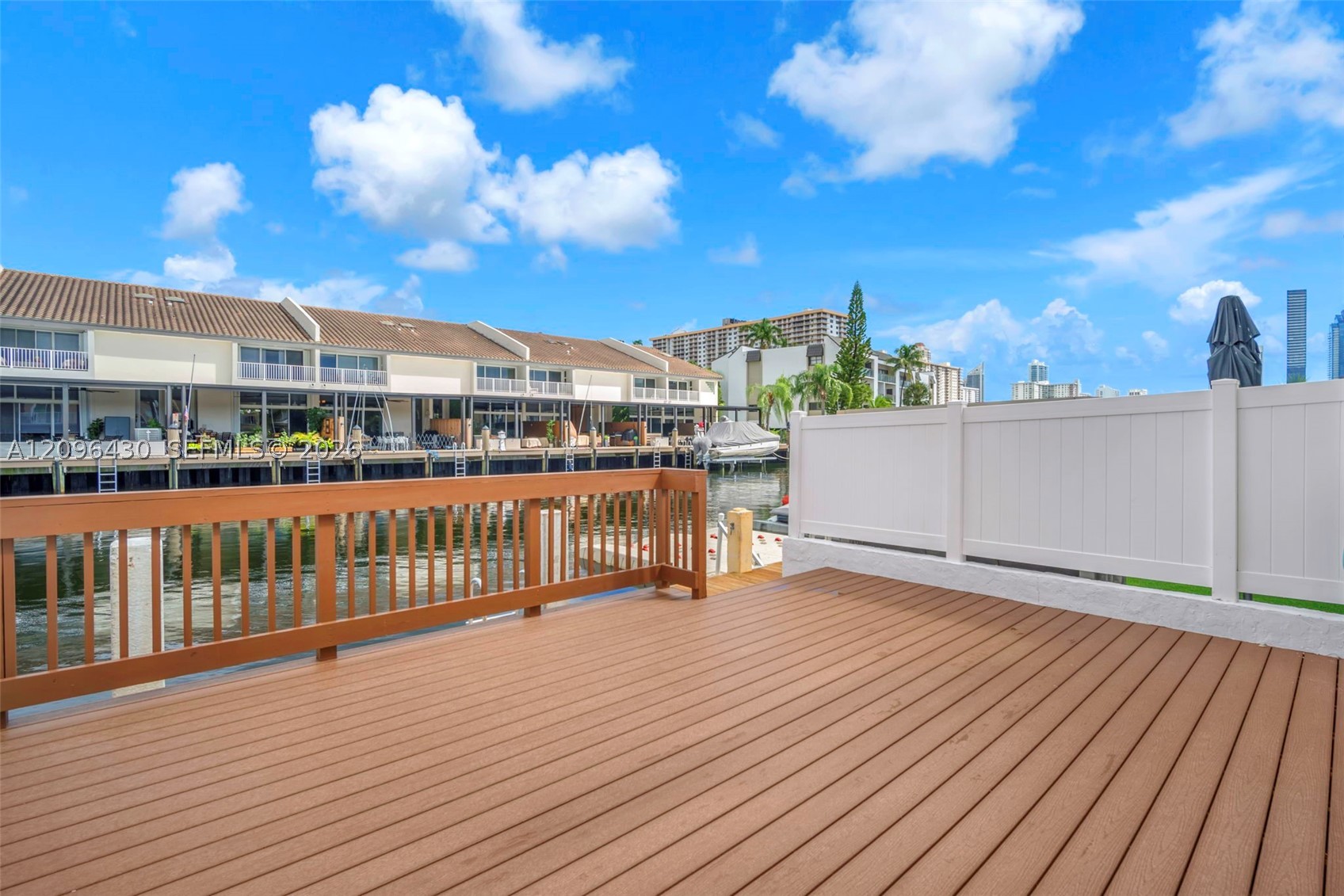 3925 NE 167th St #20, North Miami Beach FL 33160