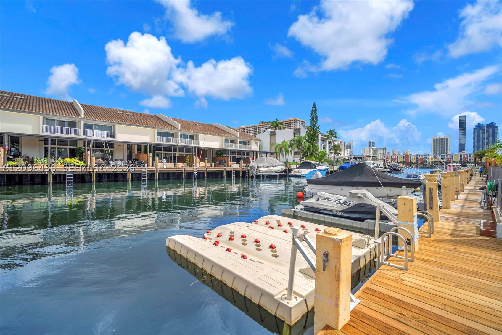 3925 NE 167th St #20, North Miami Beach FL 33160