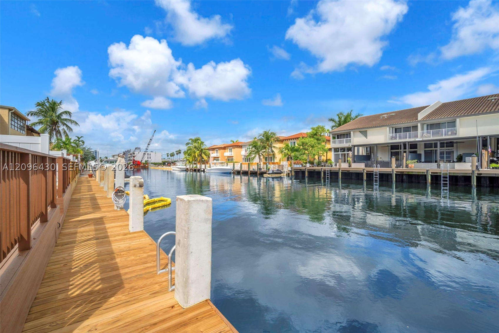 3925 NE 167th St #20, North Miami Beach FL 33160