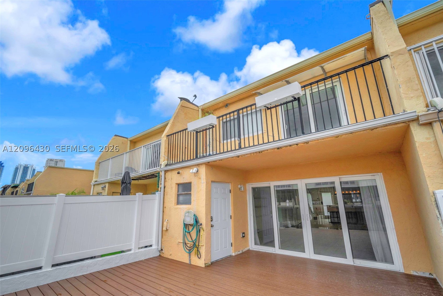 3925 NE 167th St #20, North Miami Beach FL 33160