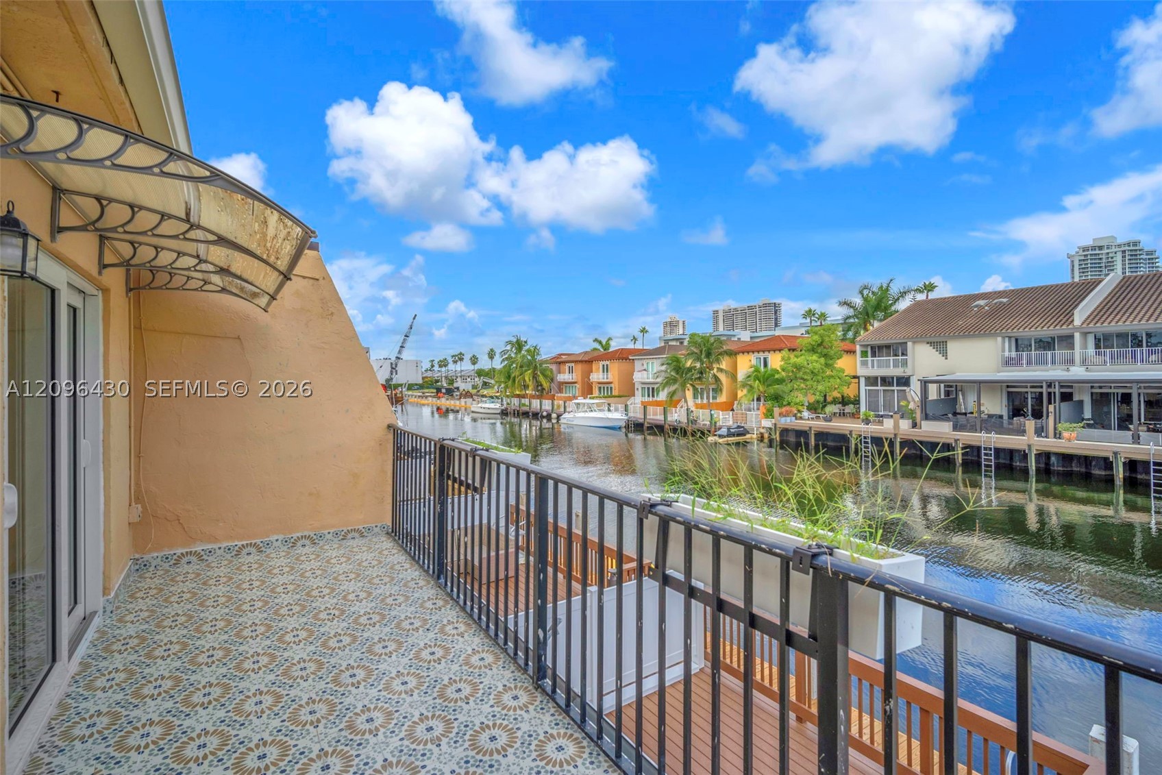 3925 NE 167th St #20, North Miami Beach FL 33160