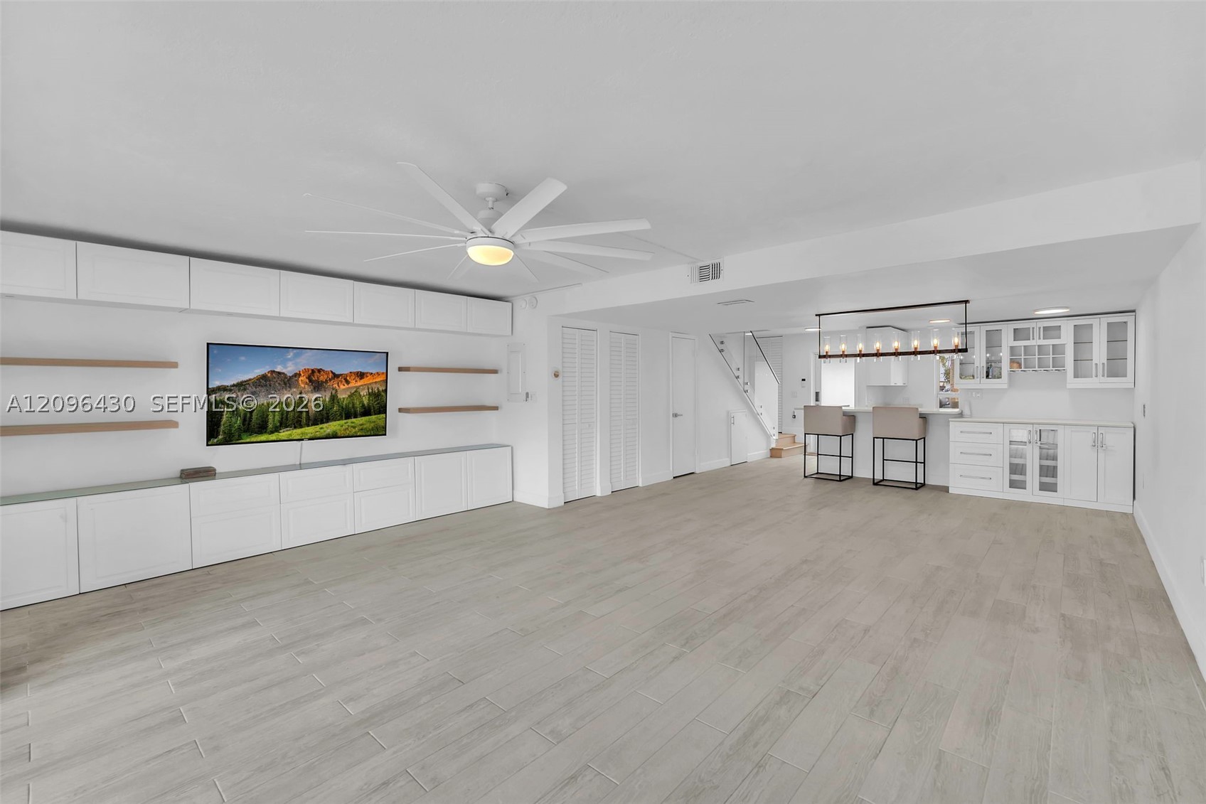 3925 NE 167th St #20, North Miami Beach FL 33160