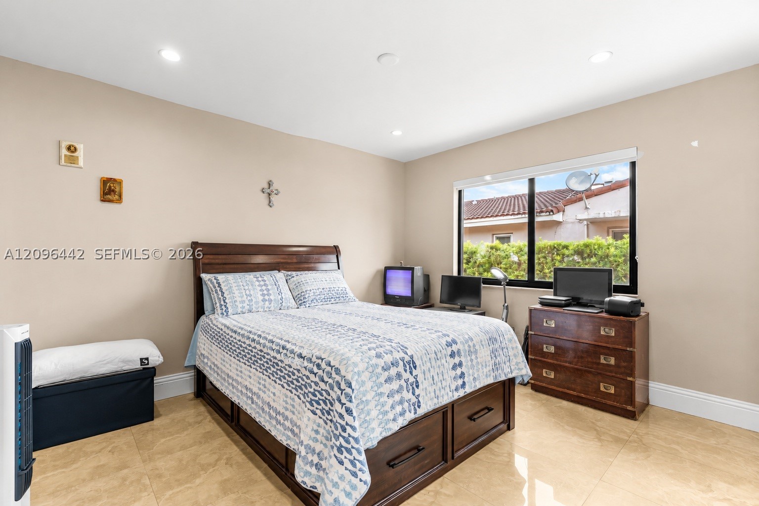 2331 SW 7th St, Miami FL 33135
