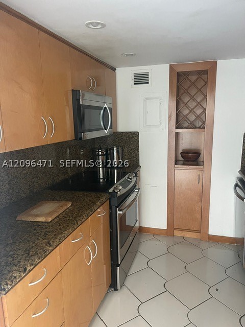900 Bay Dr #311, Miami Beach FL 33141