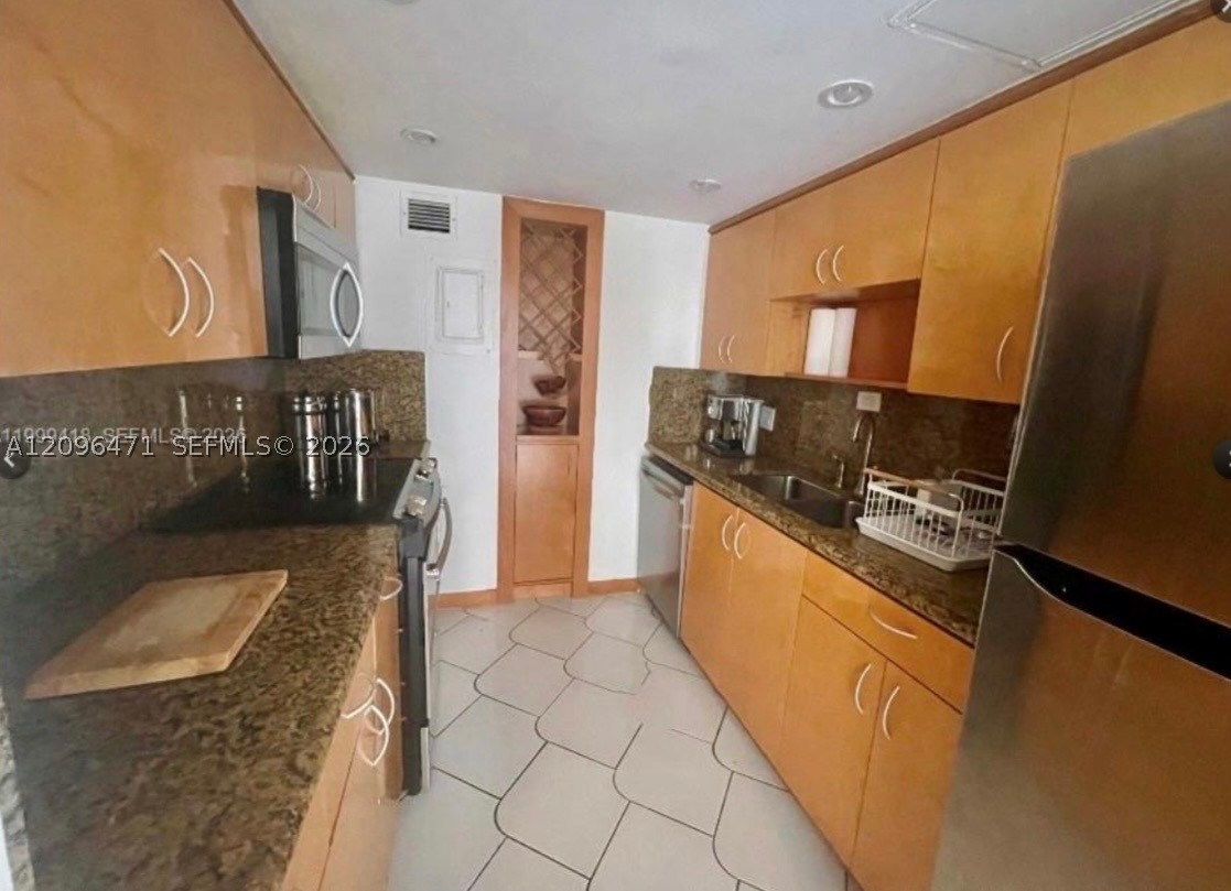 900 Bay Dr #311, Miami Beach FL 33141