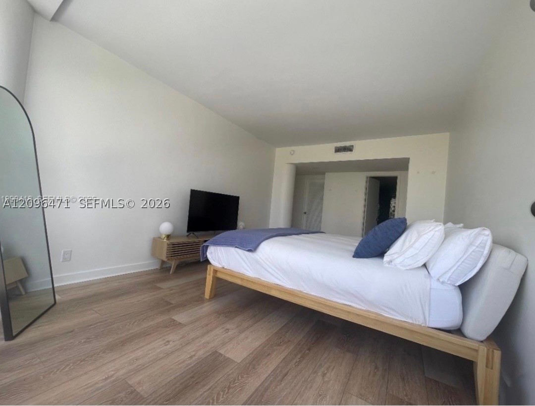 900 Bay Dr #311, Miami Beach FL 33141