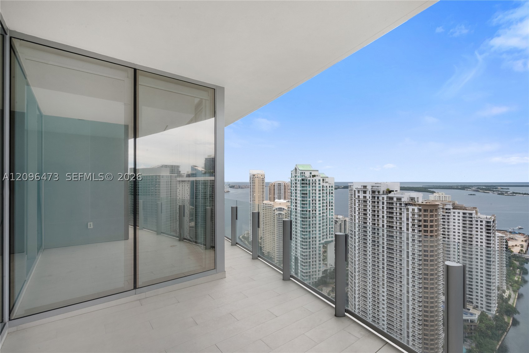 300 Biscayne Boulevard Way #3805W, Miami FL 33131