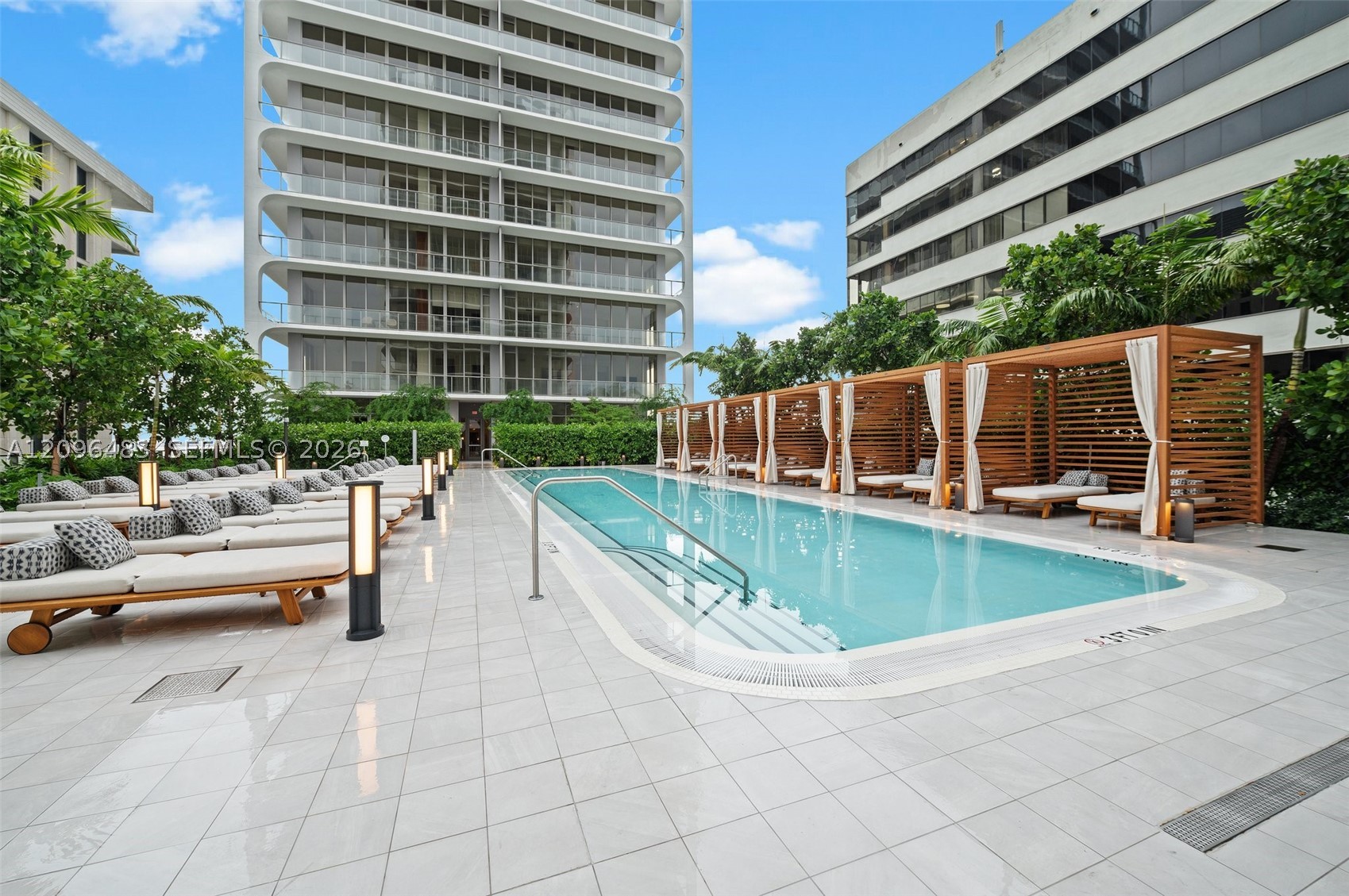 2678 Tigertail Ave #1903, Miami FL 33133