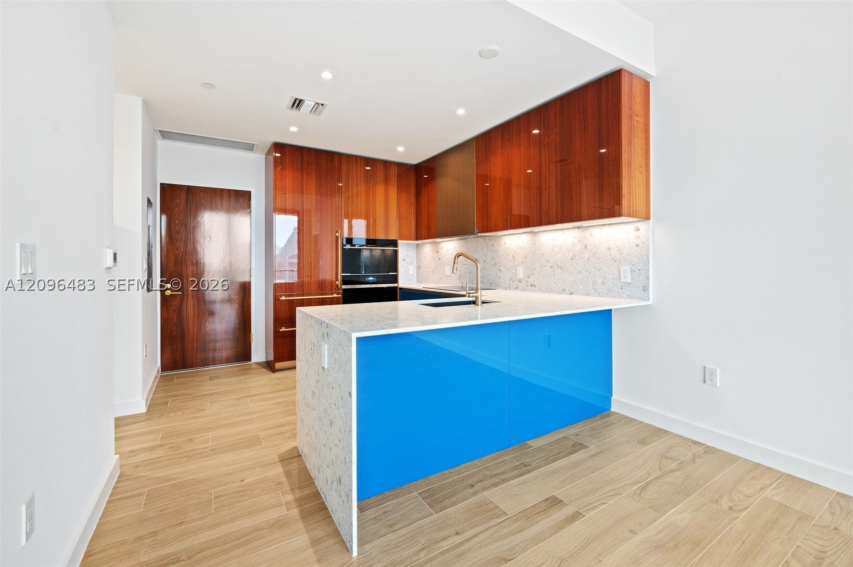 2678 Tigertail Ave #1903, Miami FL 33133