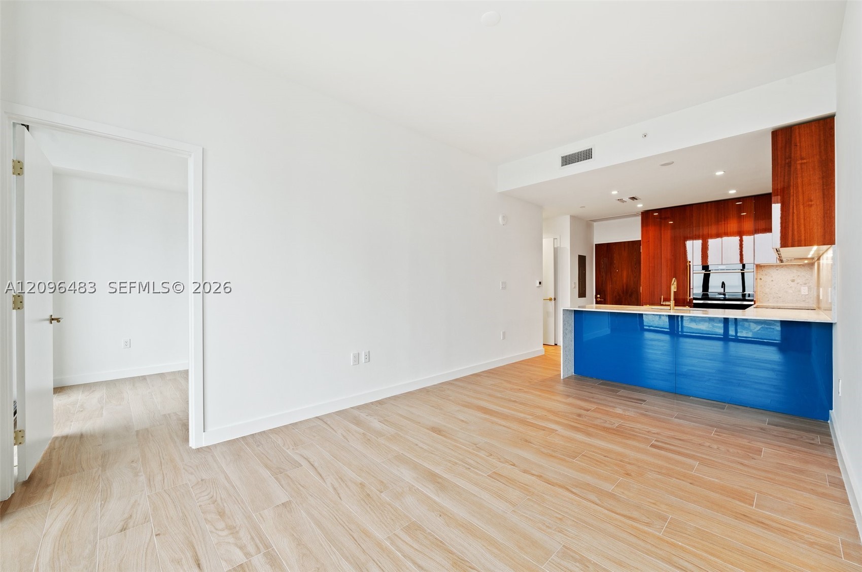 2678 Tigertail Ave #1903, Miami FL 33133