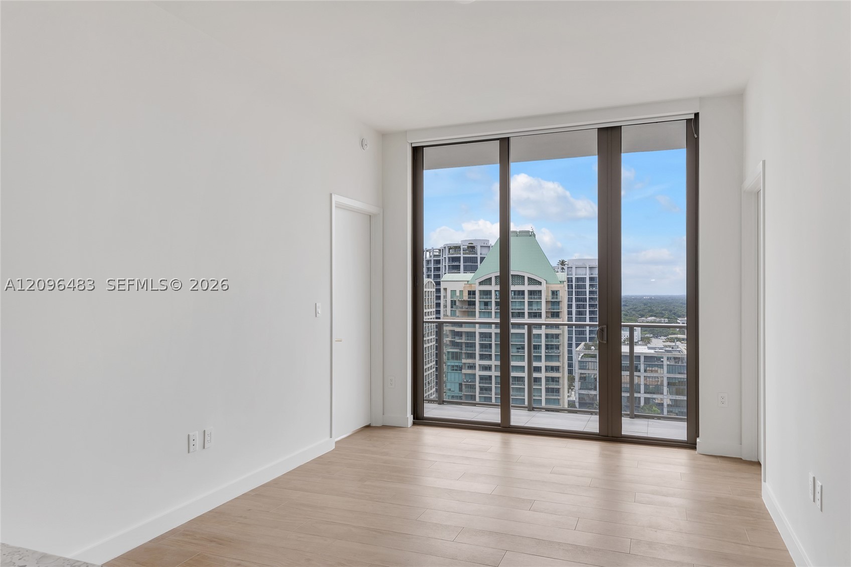 2678 Tigertail Ave #1903, Miami FL 33133