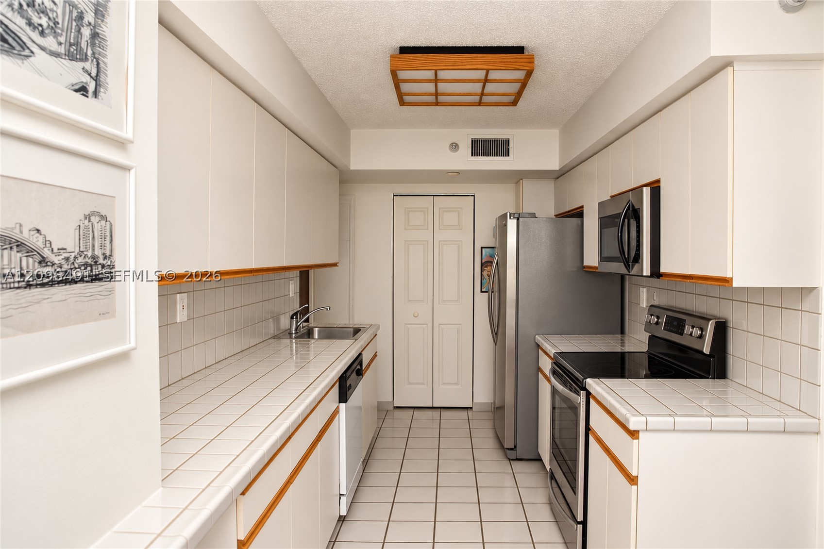 3500 Mystic Pointe Dr #1503, Aventura FL 33180