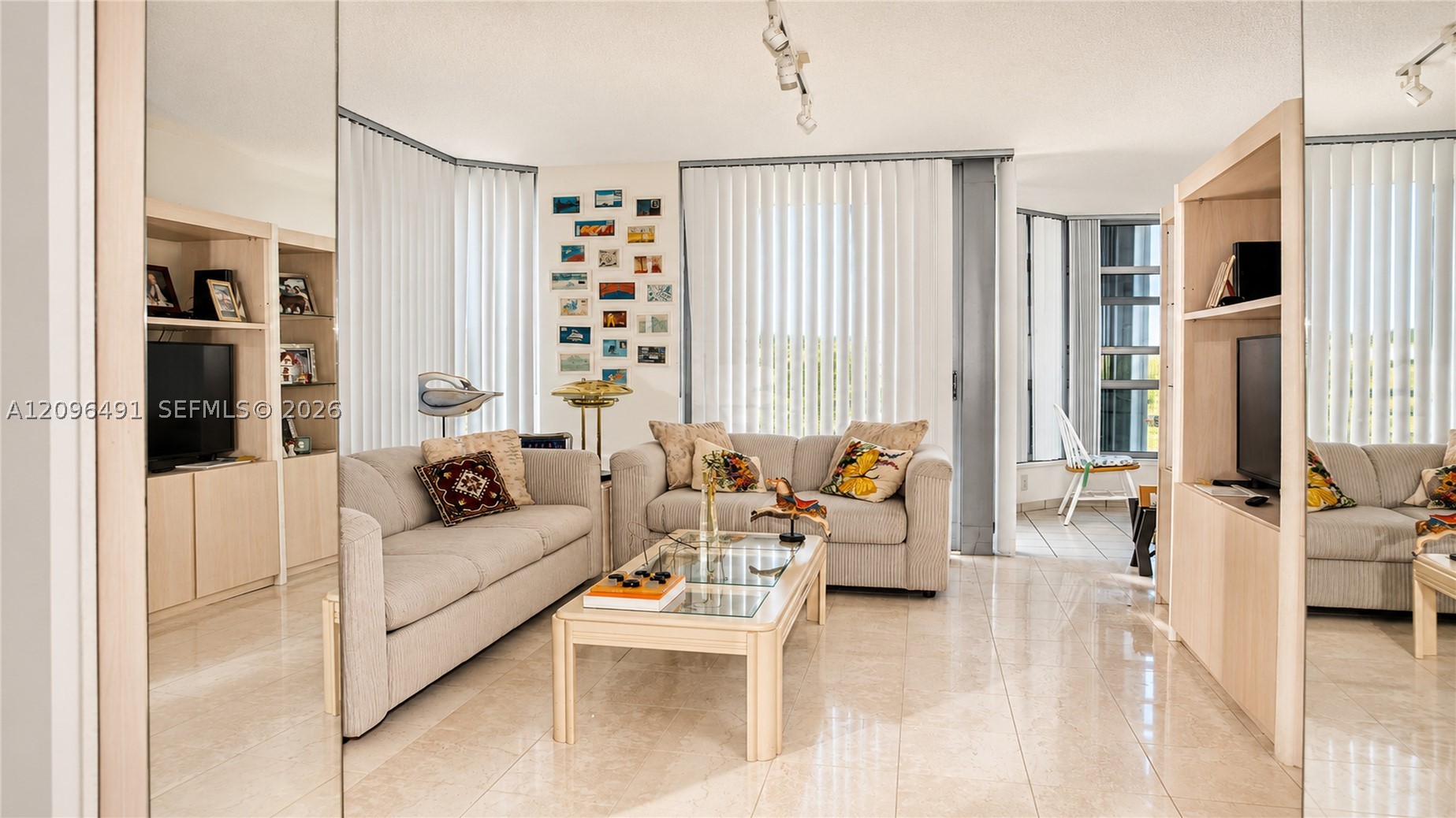 3500 Mystic Pointe Dr #1503, Aventura FL 33180