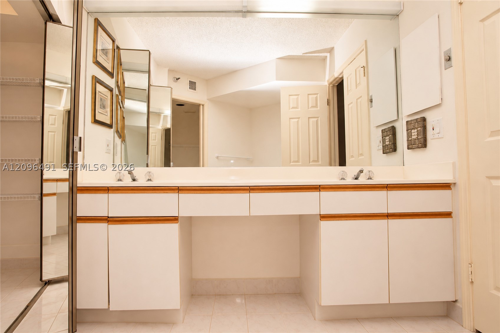 3500 Mystic Pointe Dr #1503, Aventura FL 33180