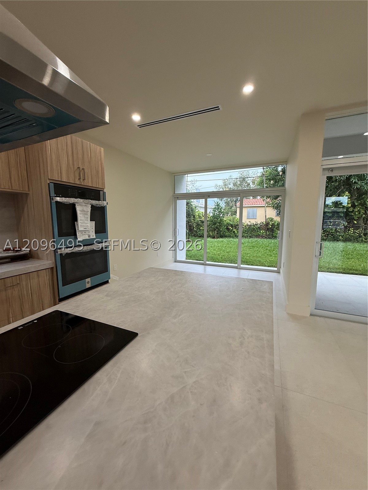 3240 SW 20th St, Miami FL 33145