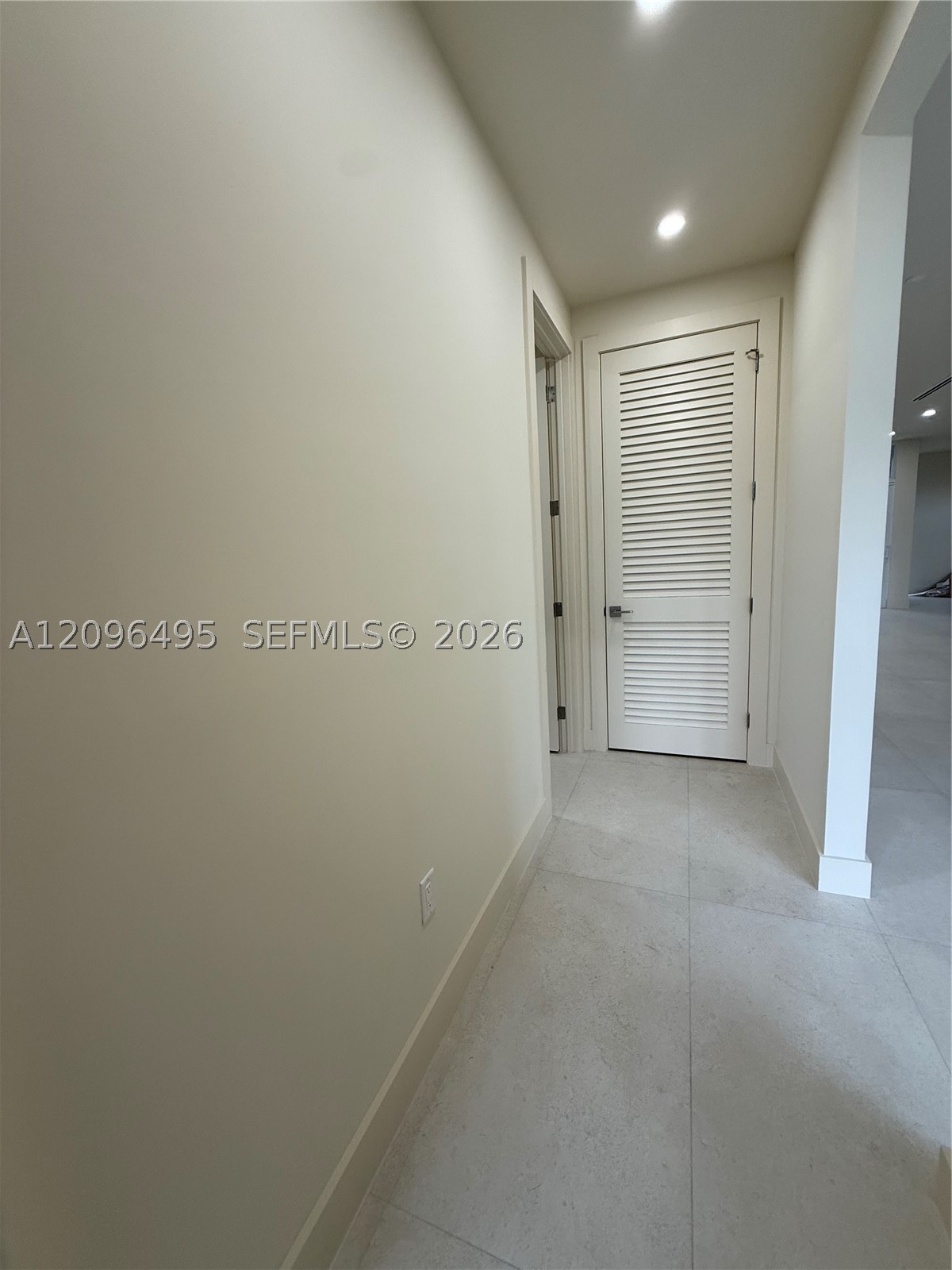 3240 SW 20th St, Miami FL 33145