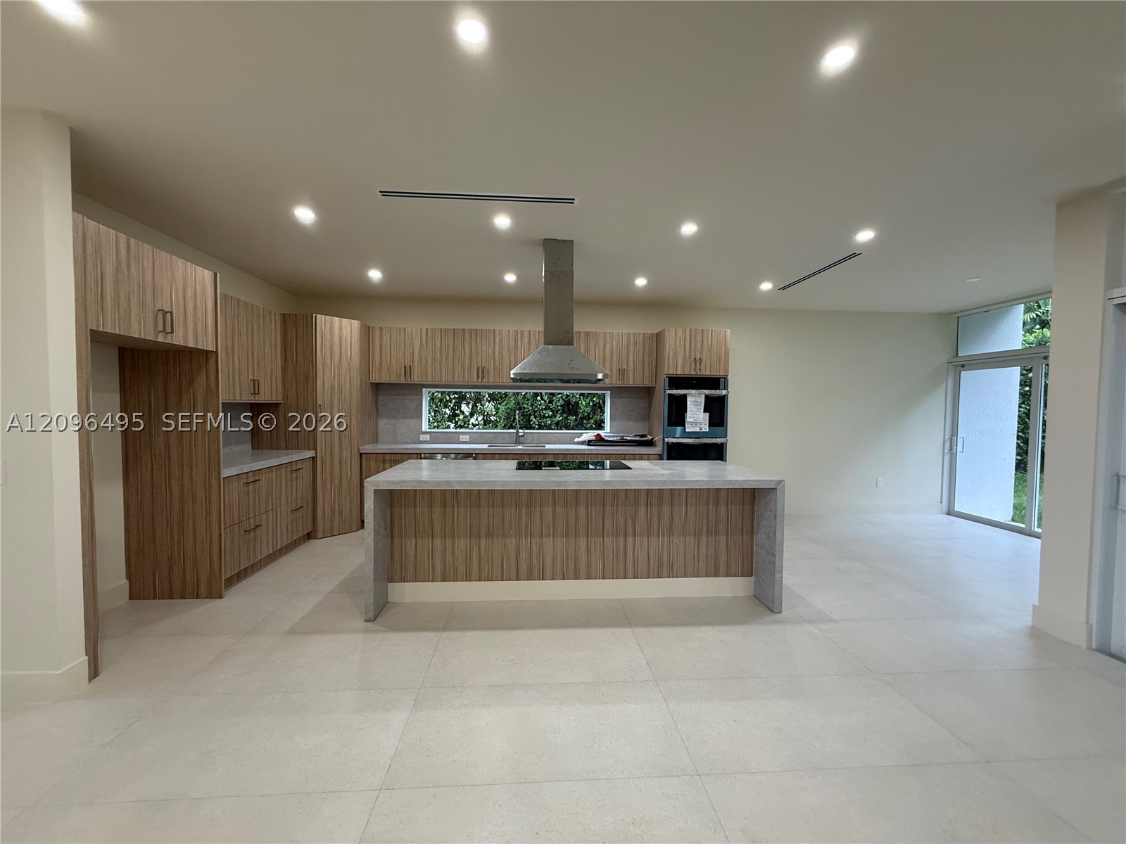 3240 SW 20th St, Miami FL 33145
