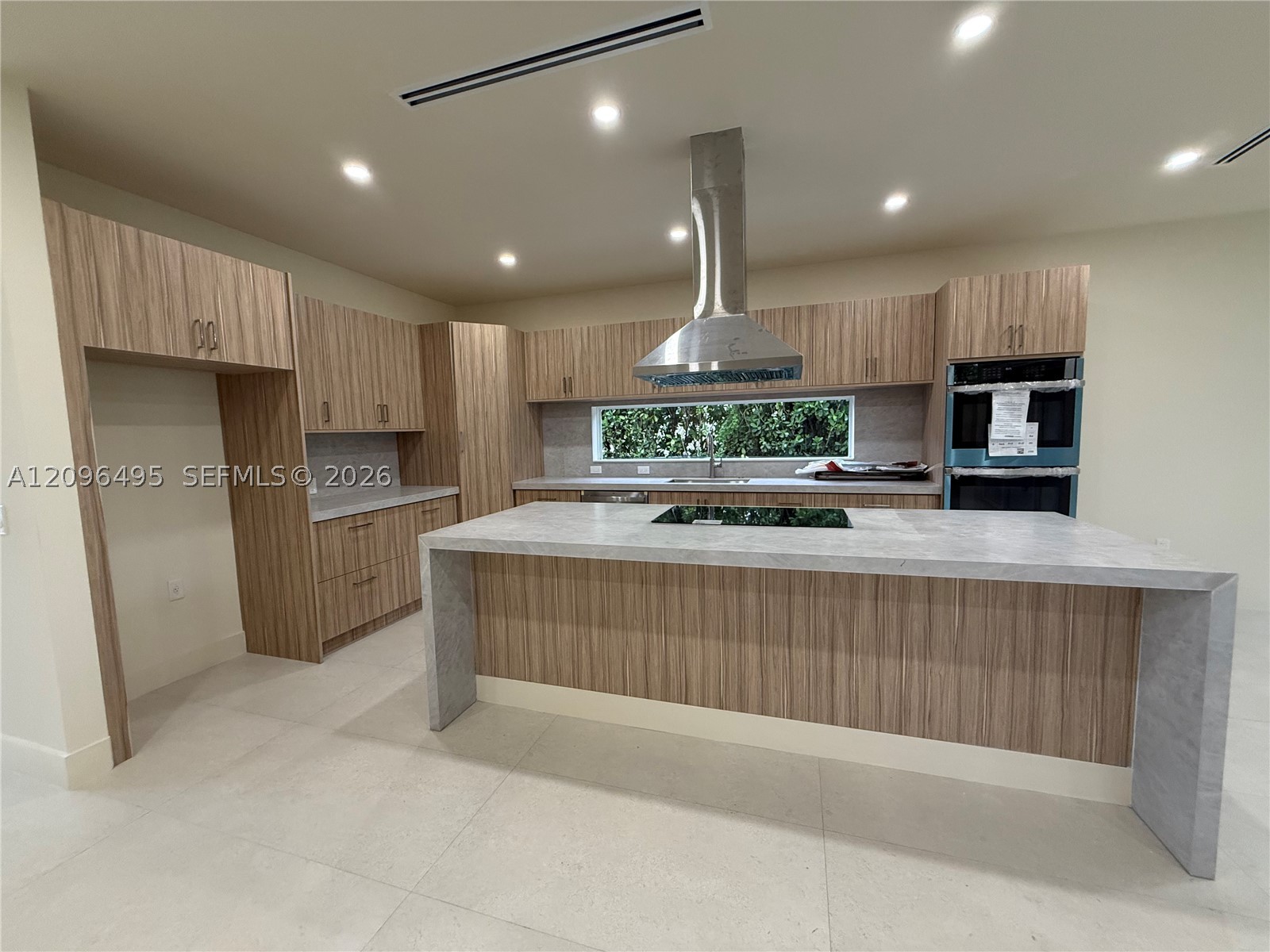 3240 SW 20th St, Miami FL 33145