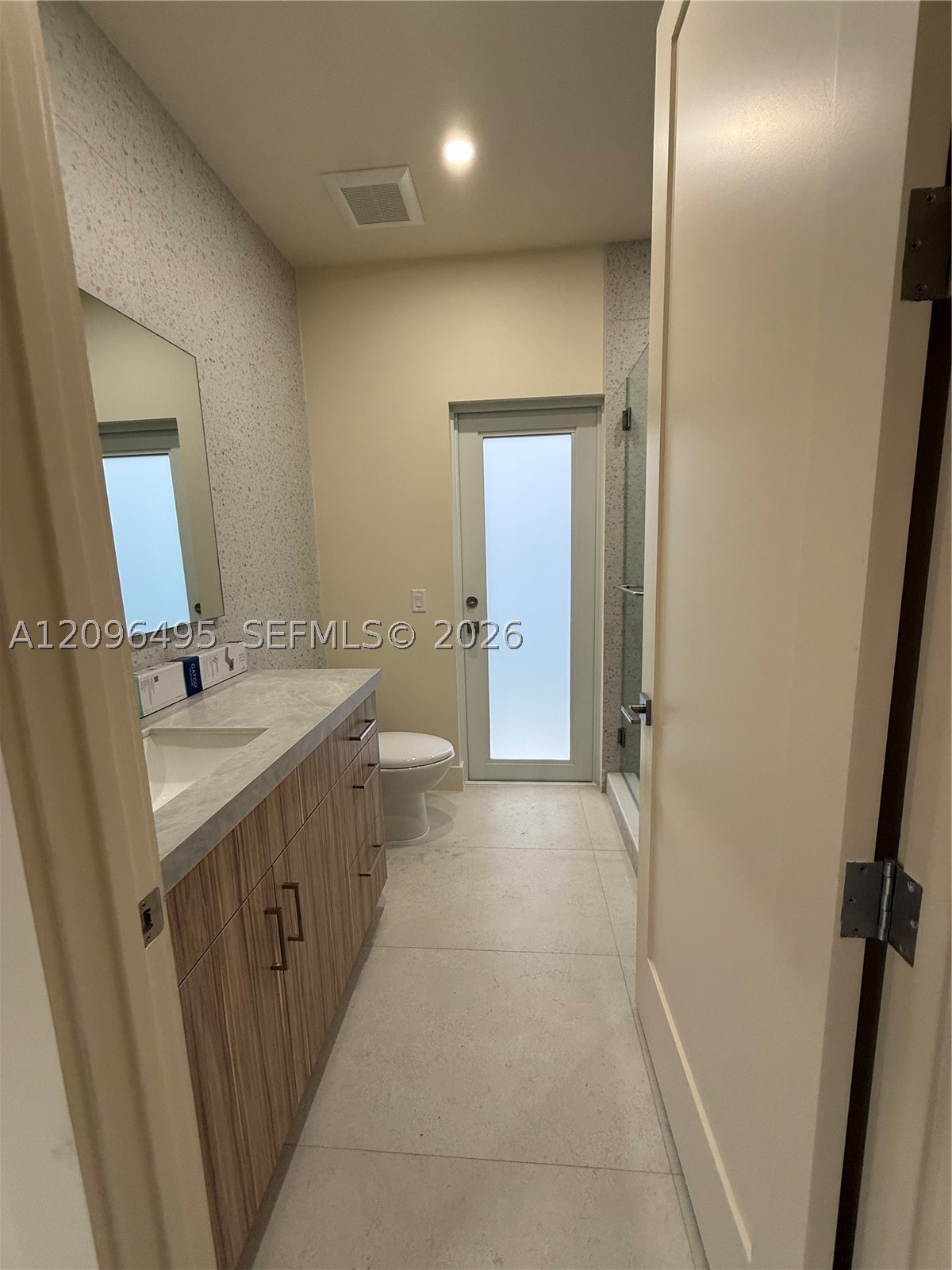 3240 SW 20th St, Miami FL 33145