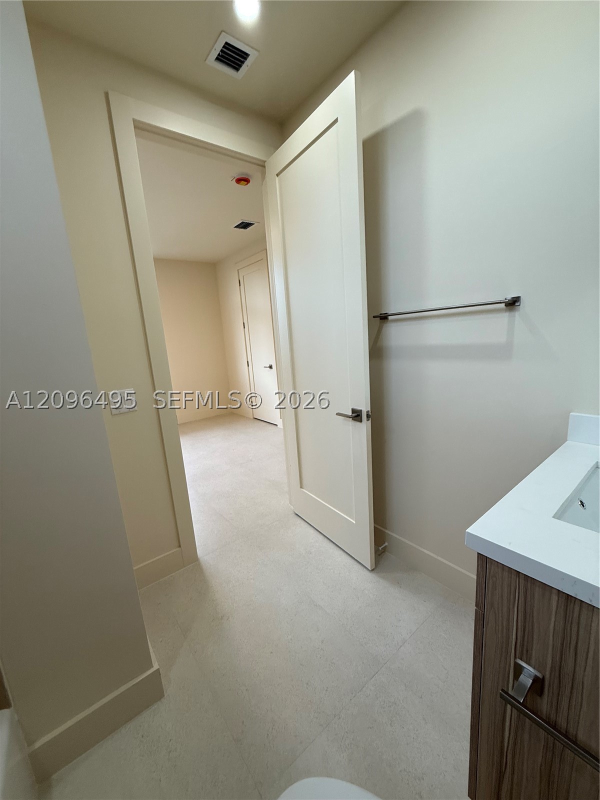 3240 SW 20th St, Miami FL 33145