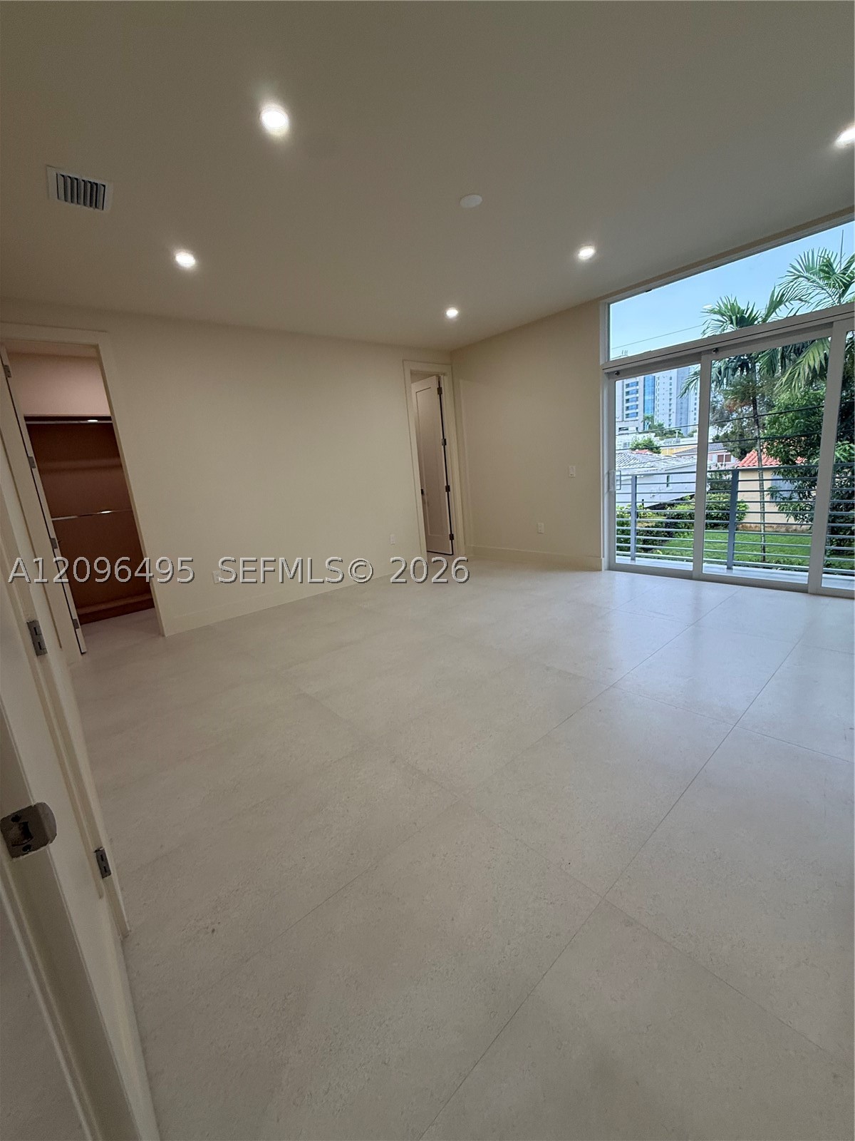 3240 SW 20th St, Miami FL 33145