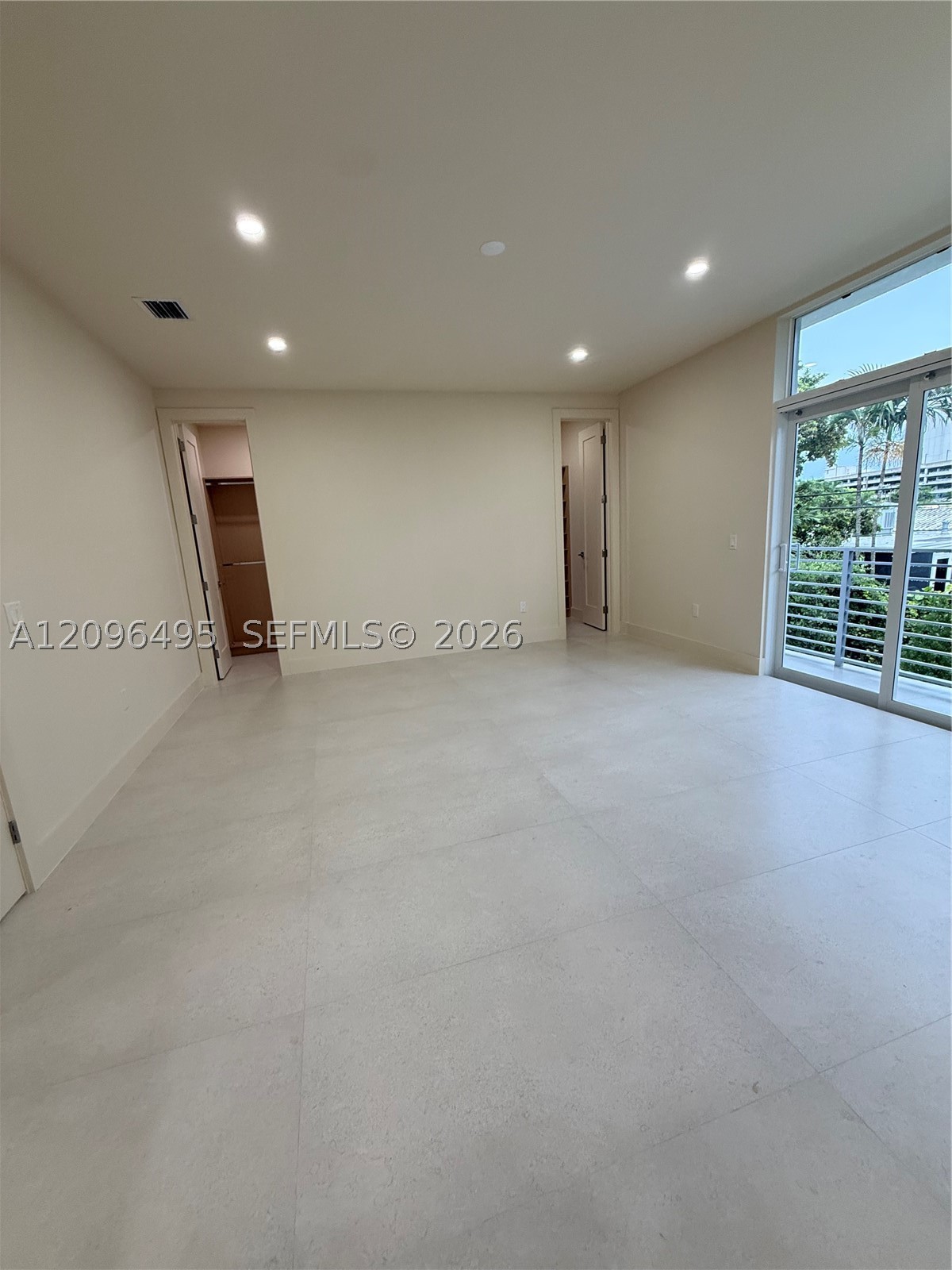3240 SW 20th St, Miami FL 33145
