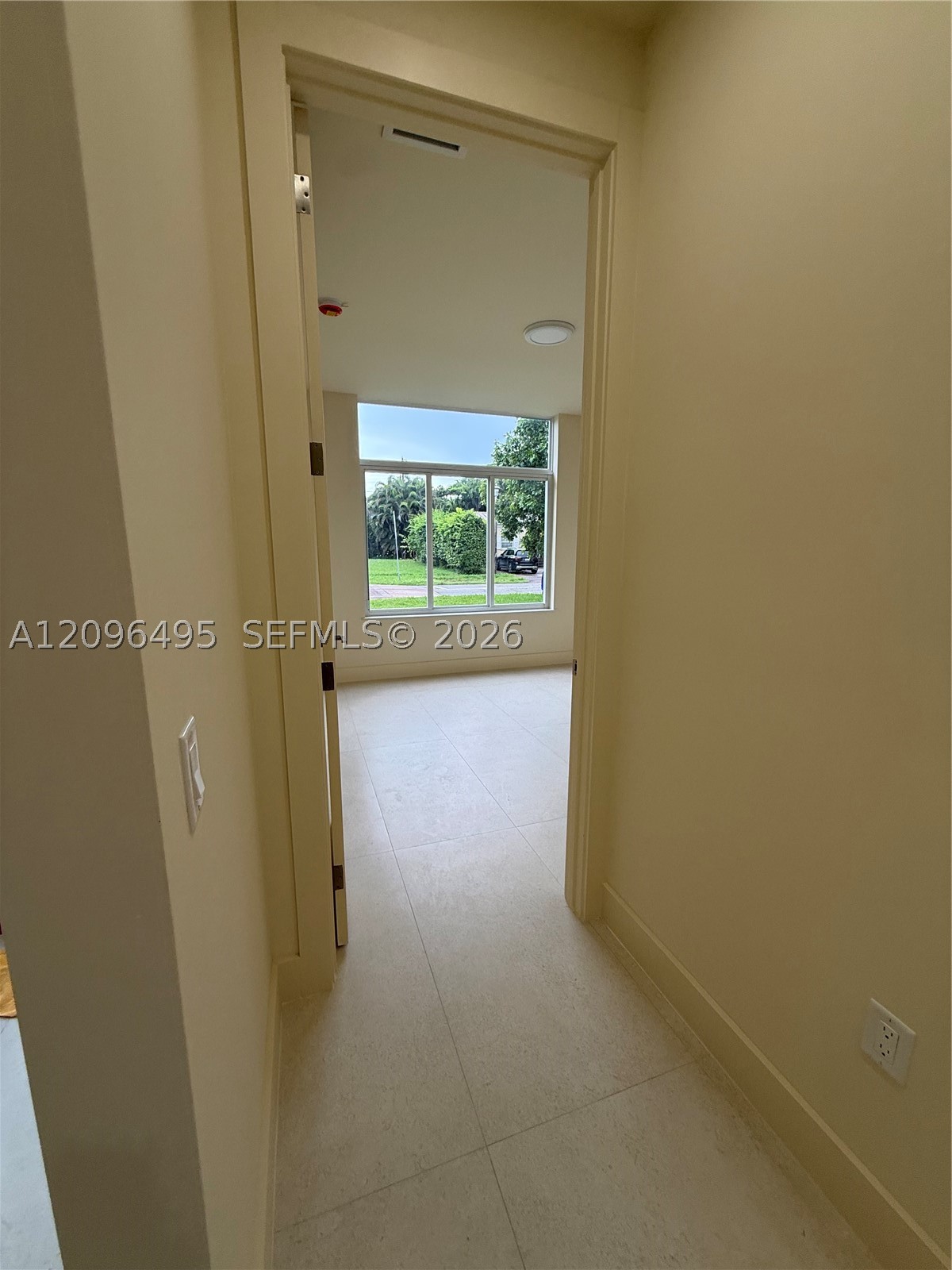 3240 SW 20th St, Miami FL 33145