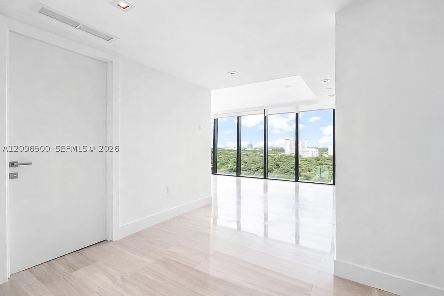 1451 Brickell Ave #1404, Miami FL 33131