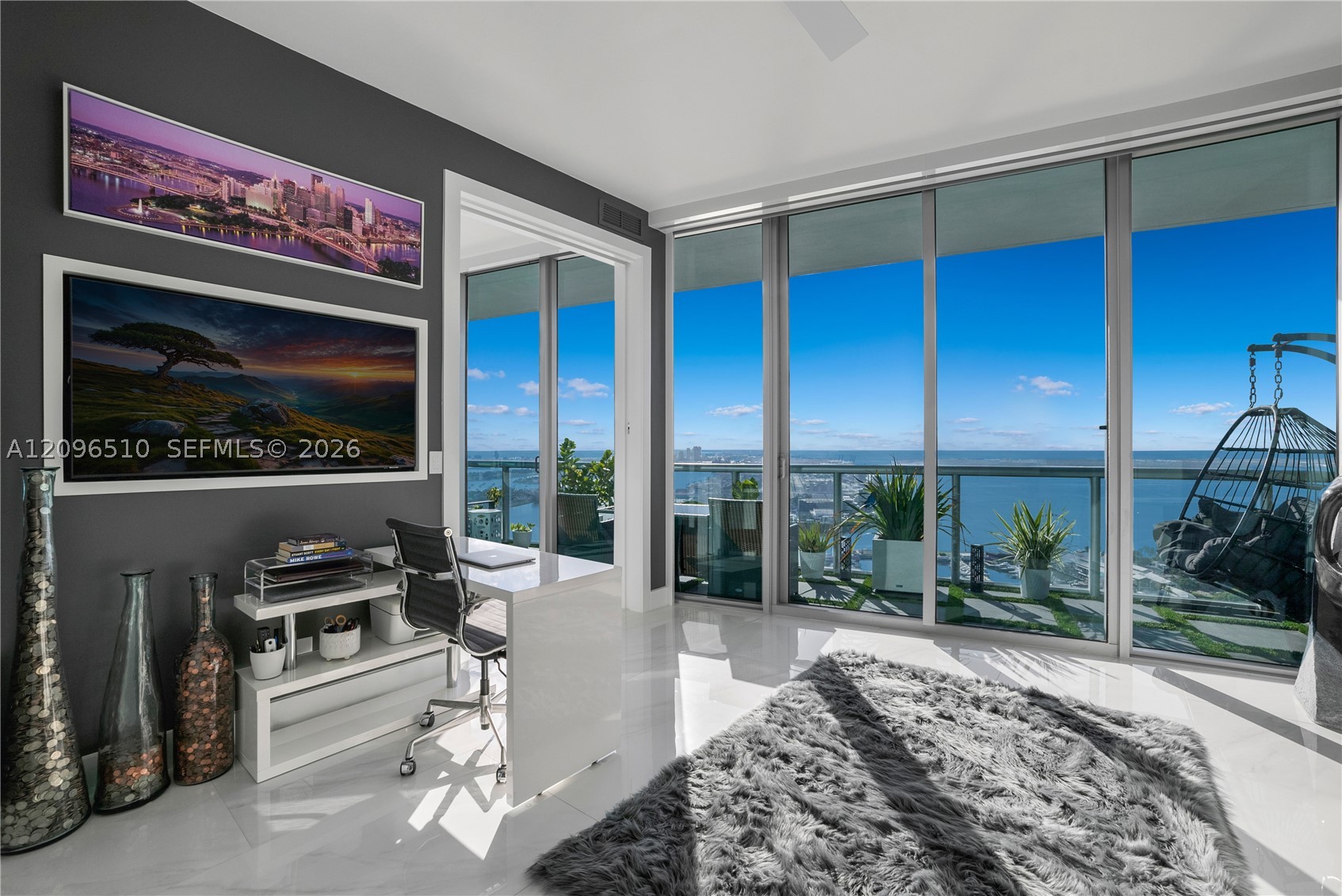 888 Biscayne Blvd #4608, Miami FL 33132