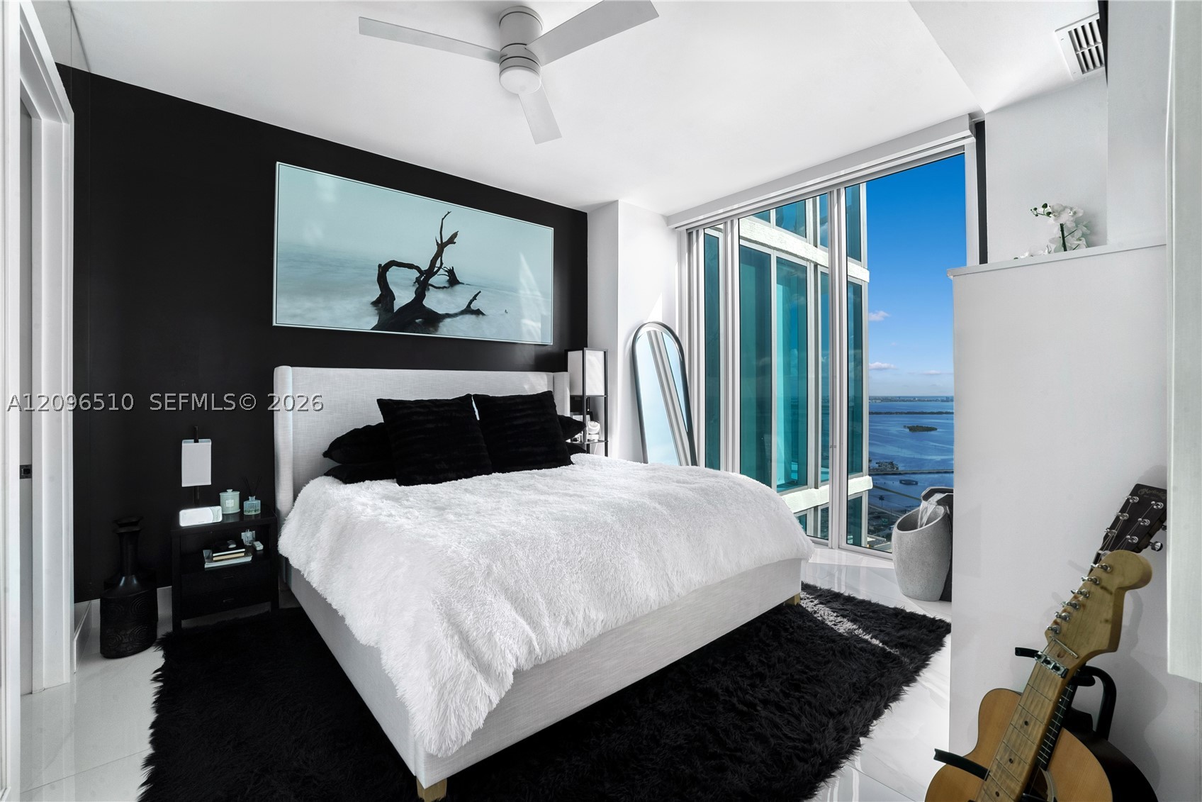 888 Biscayne Blvd #4608, Miami FL 33132