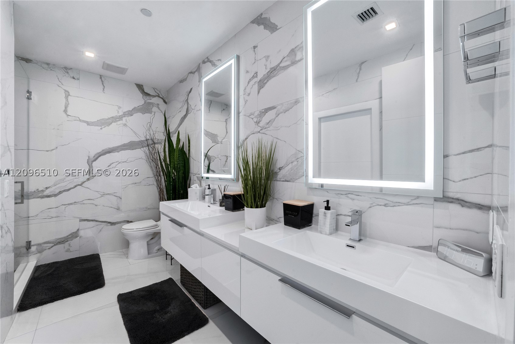 888 Biscayne Blvd #4608, Miami FL 33132