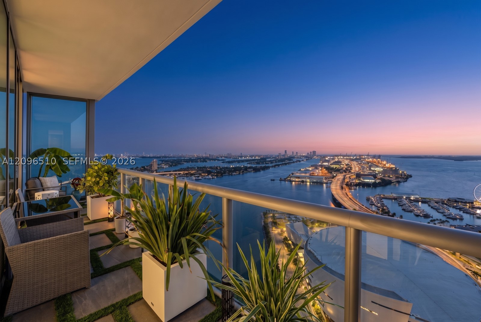 888 Biscayne Blvd #4608, Miami FL 33132