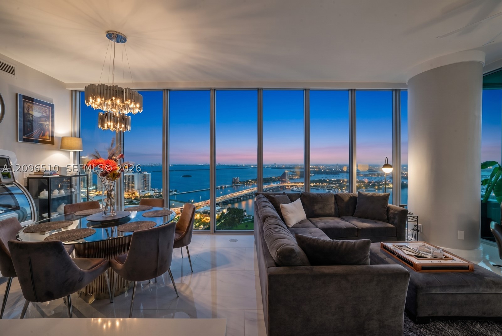 888 Biscayne Blvd #4608, Miami FL 33132