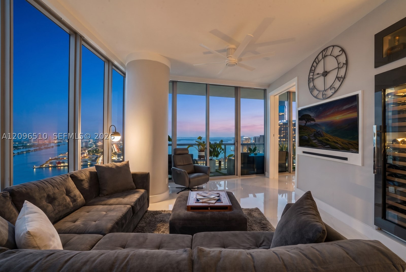 888 Biscayne Blvd #4608, Miami FL 33132