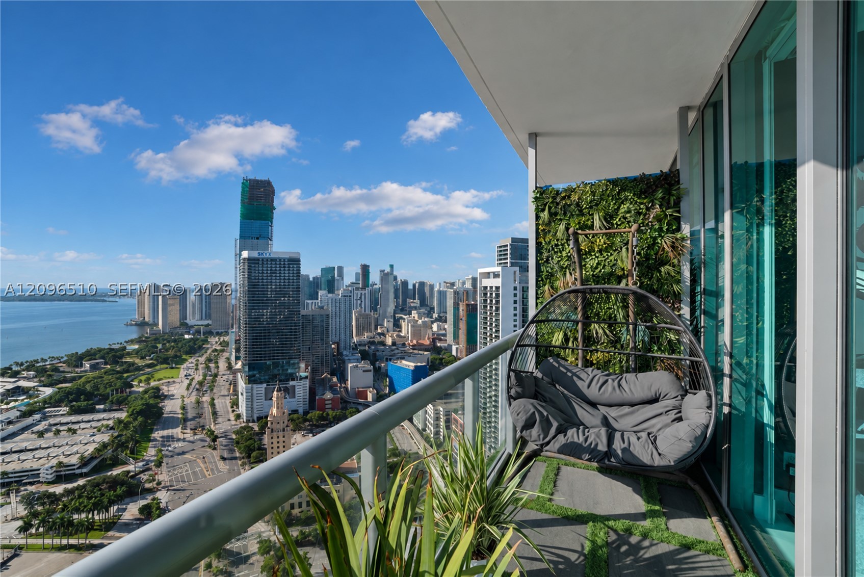 888 Biscayne Blvd #4608, Miami FL 33132