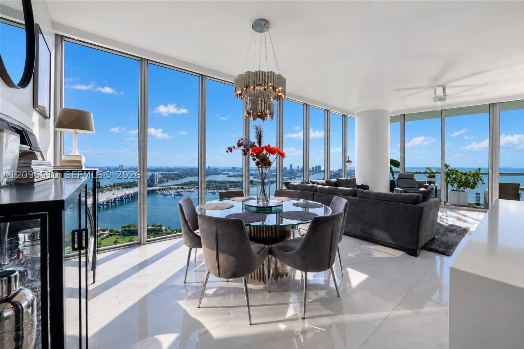888 Biscayne Blvd #4608, Miami FL 33132