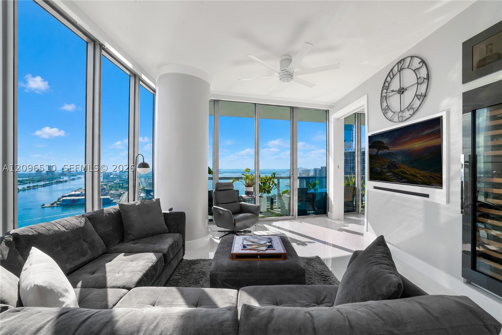 888 Biscayne Blvd #4608, Miami FL 33132