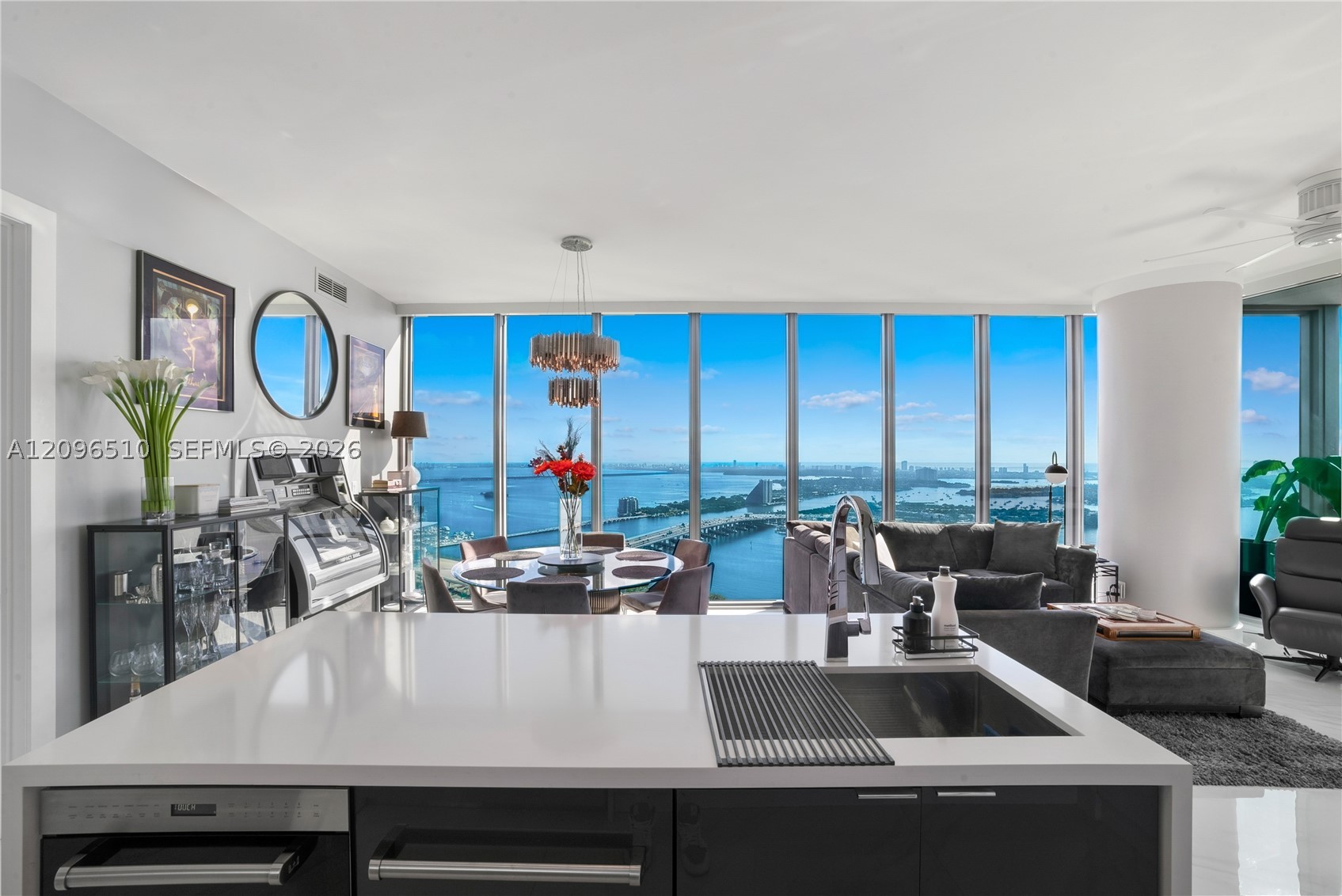 888 Biscayne Blvd #4608, Miami FL 33132