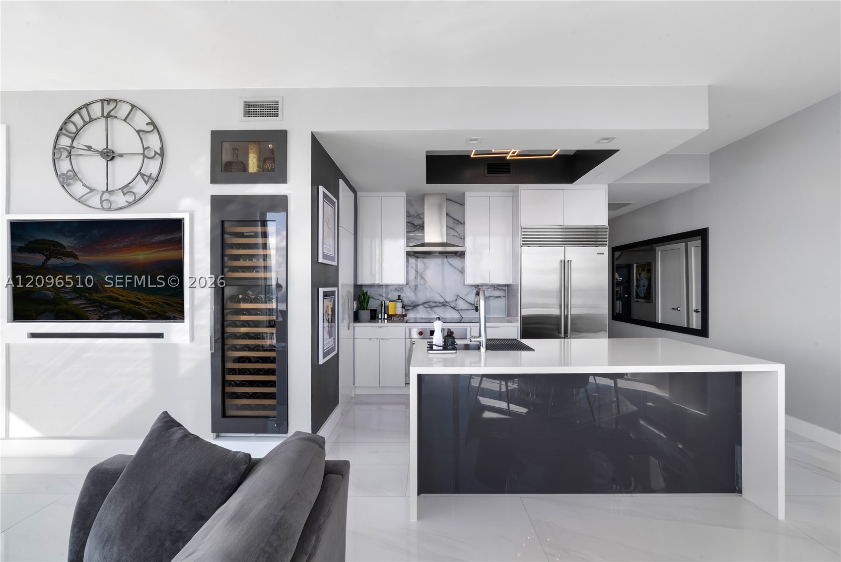 888 Biscayne Blvd #4608, Miami FL 33132