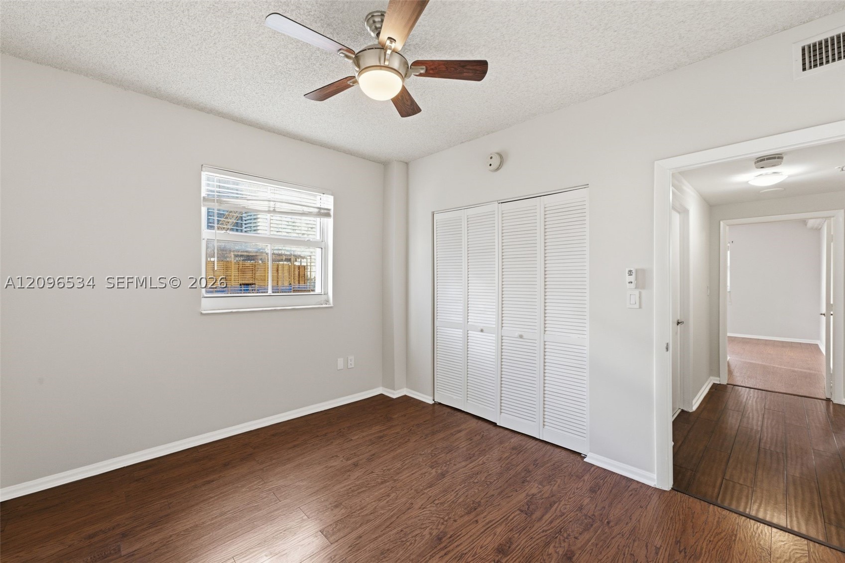 185 SE 14th Ter #1010, Miami FL 33131
