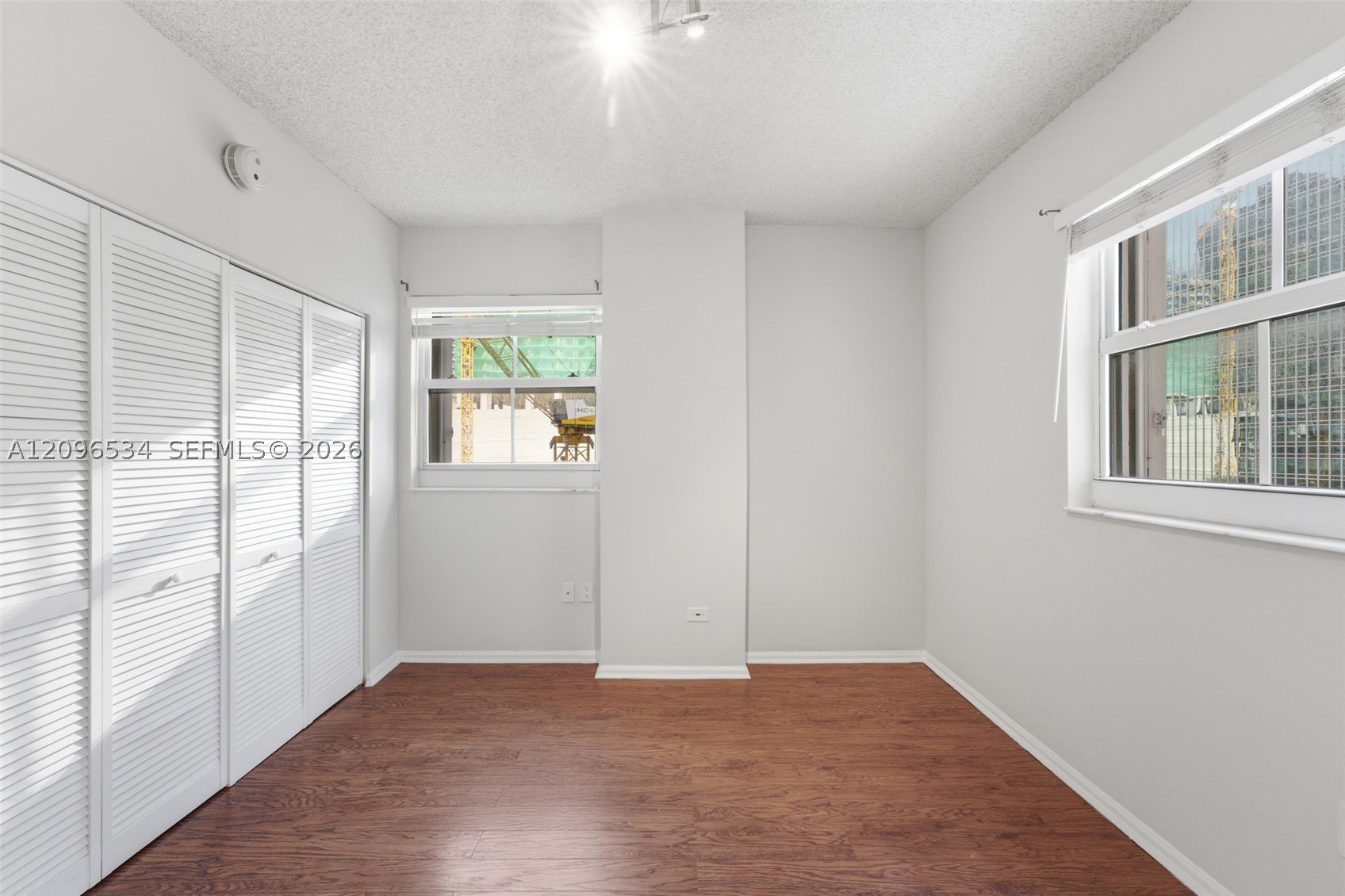 185 SE 14th Ter #1010, Miami FL 33131