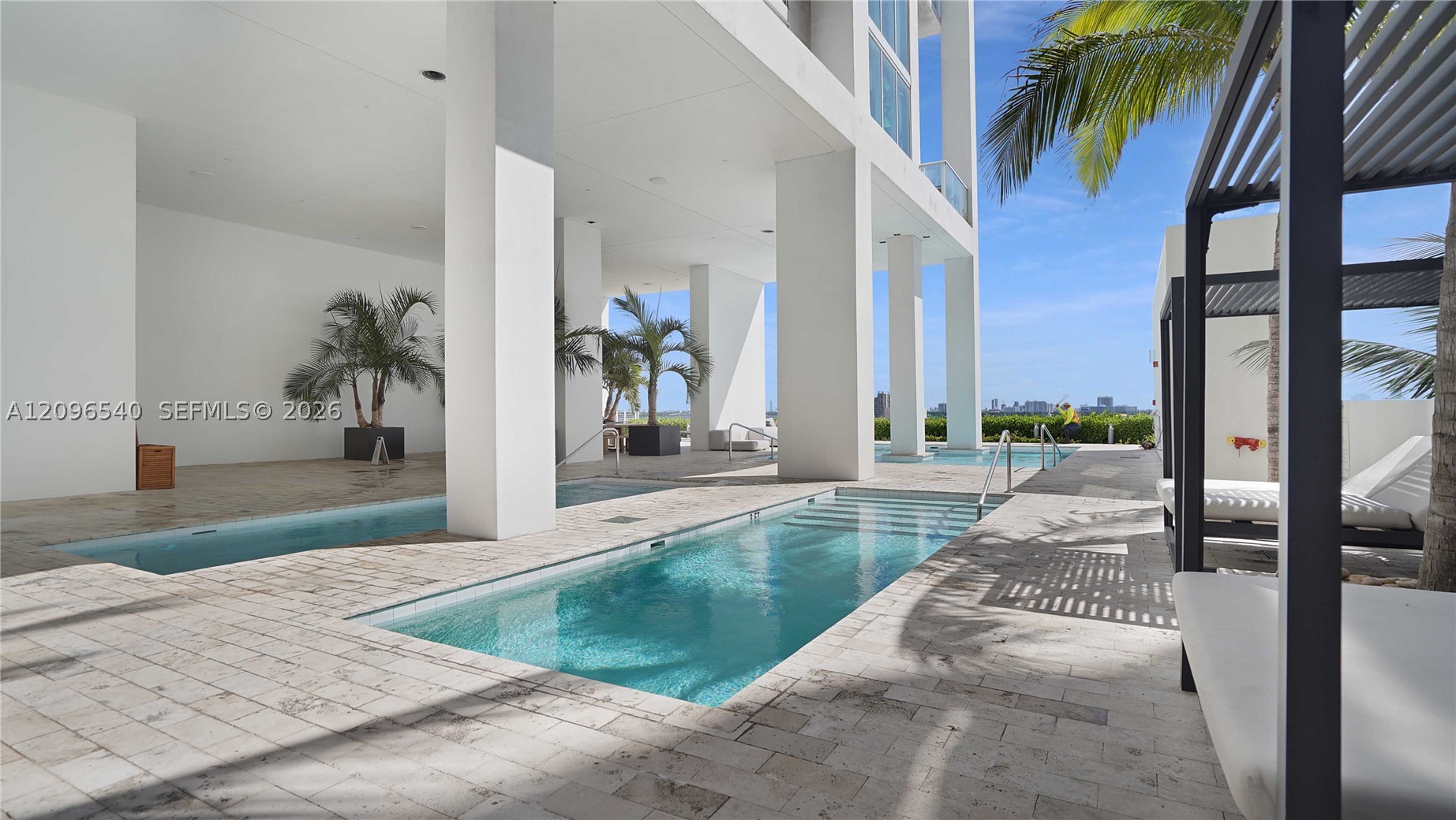 1040 Biscayne Blvd #1206, Miami FL 33132