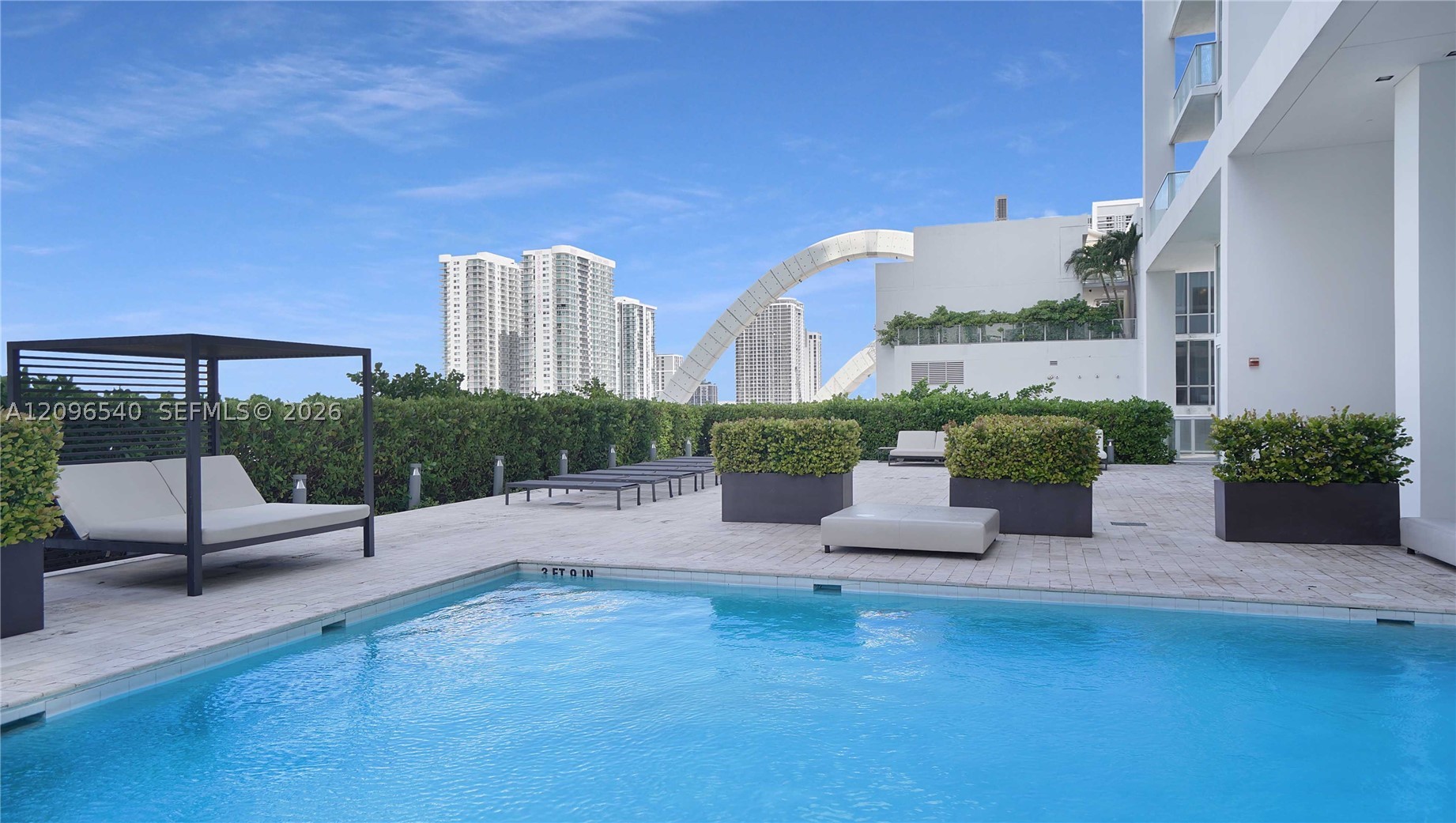 1040 Biscayne Blvd #1206, Miami FL 33132