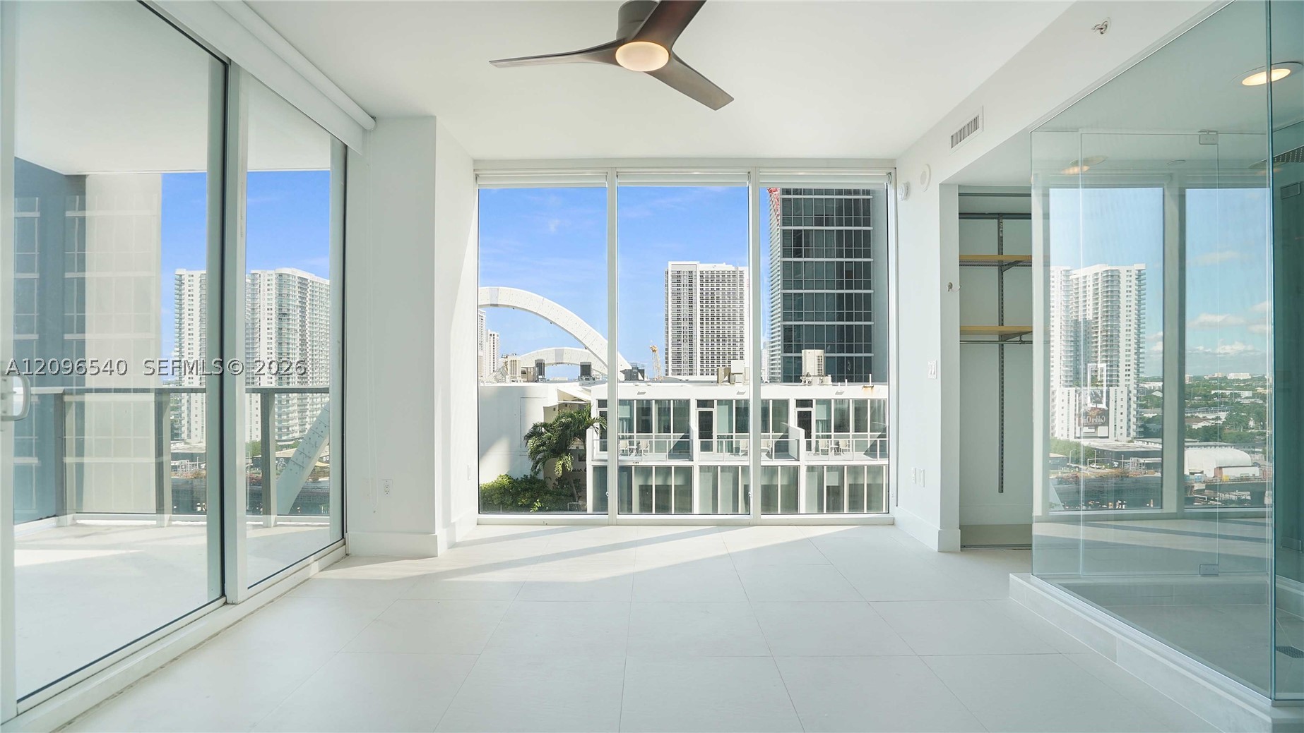1040 Biscayne Blvd #1206, Miami FL 33132