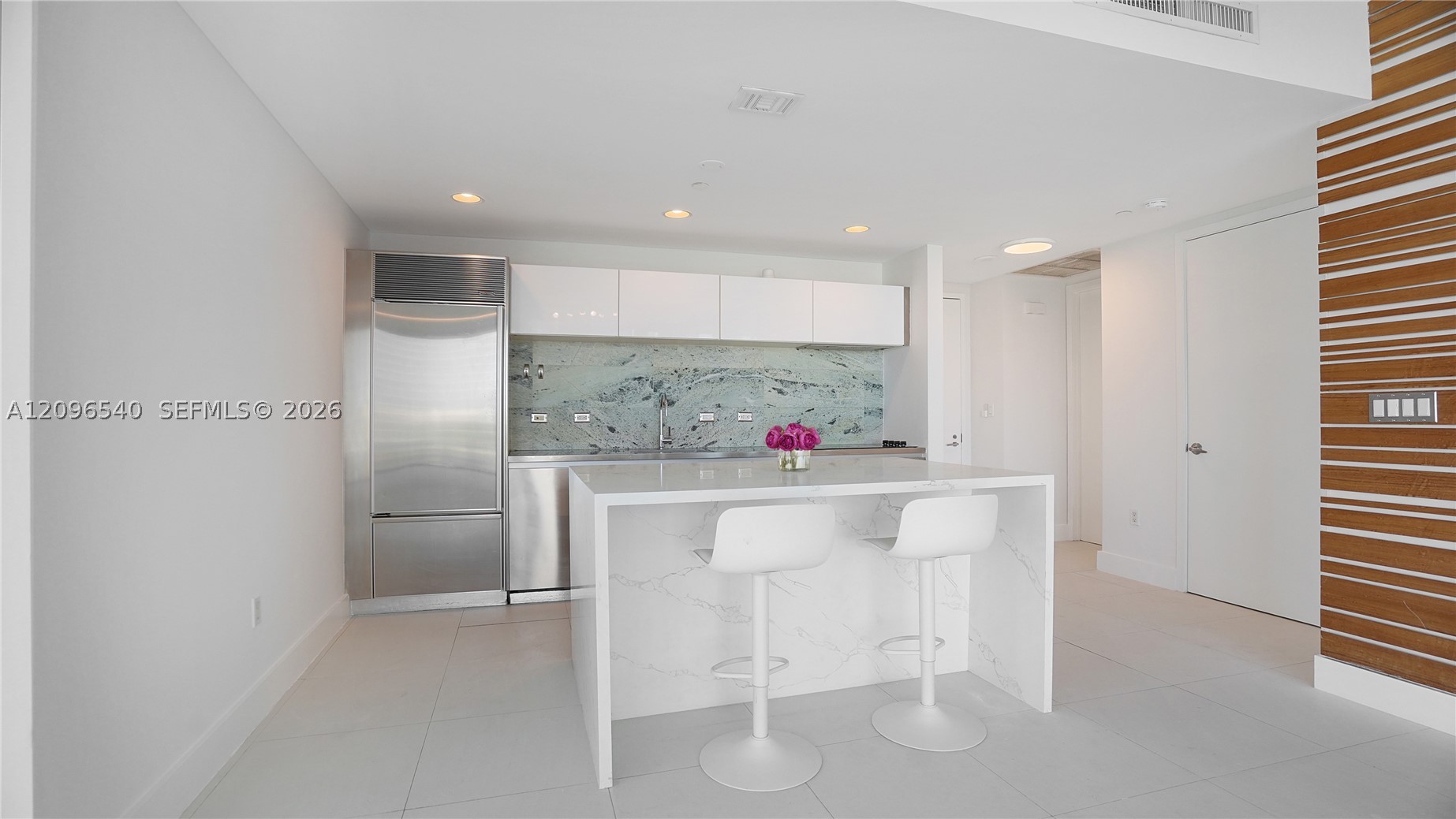 1040 Biscayne Blvd #1206, Miami FL 33132