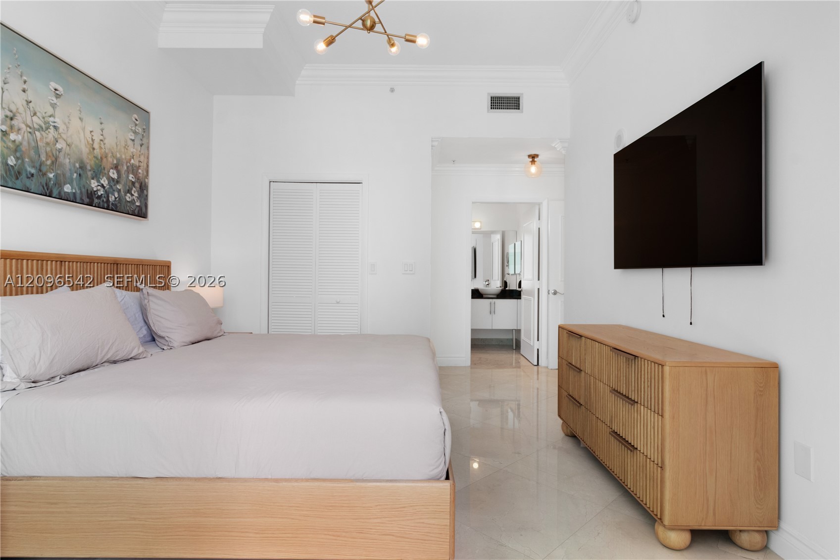31 se 5th street 31 se 5th street #4314, Miami FL 33131