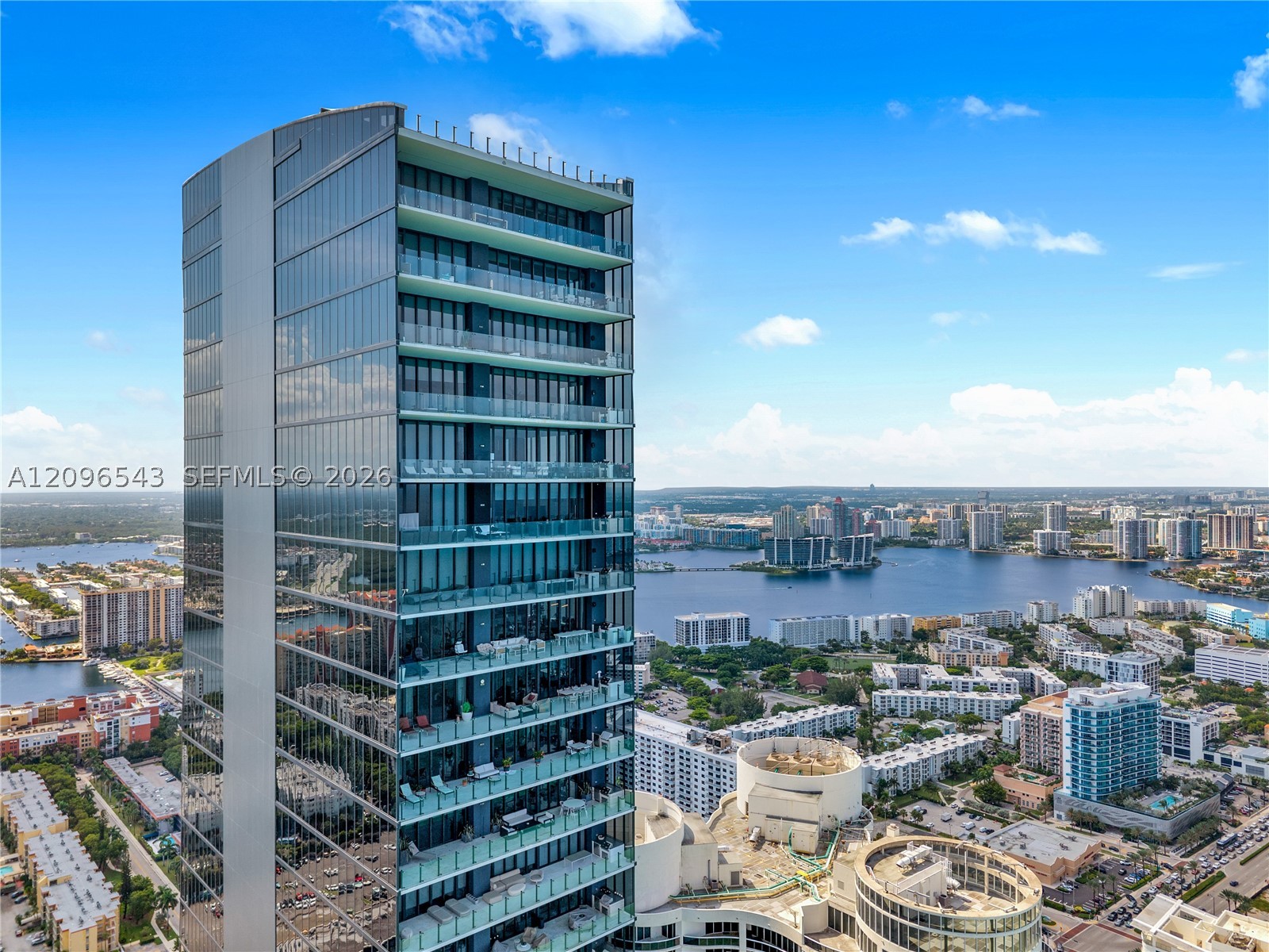 17141 Collins Ave #4202, Sunny Isles Beach FL 33160